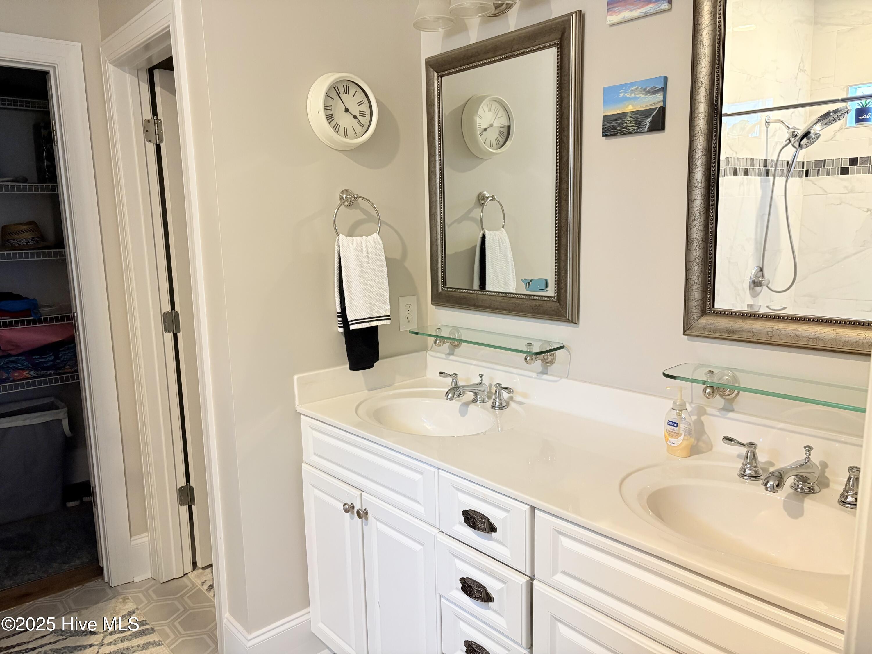 3905 Meeting Place Lane