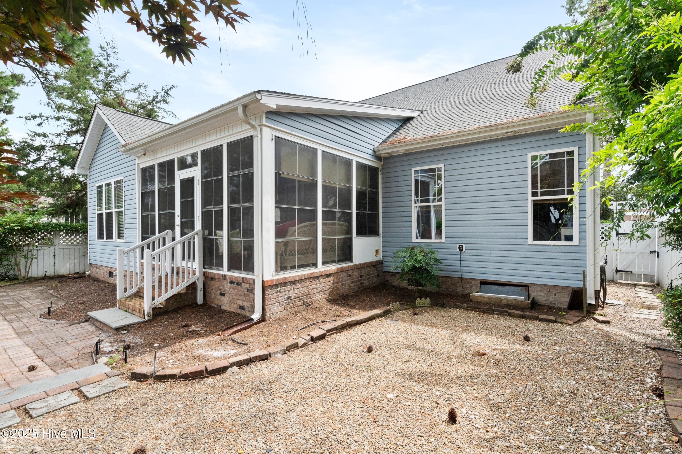 3905 Meeting Place Lane