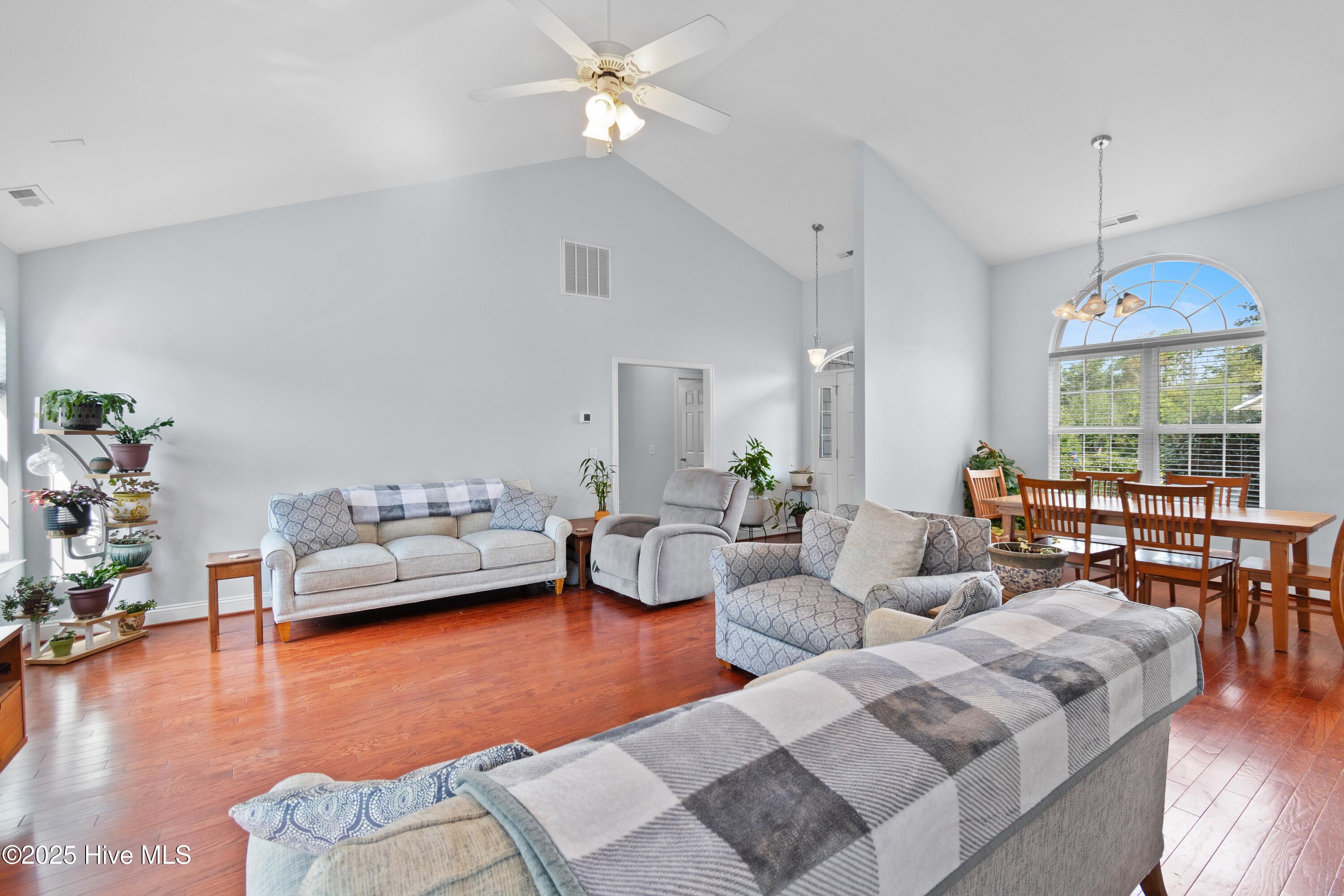 4391 Frying Pan Road SE