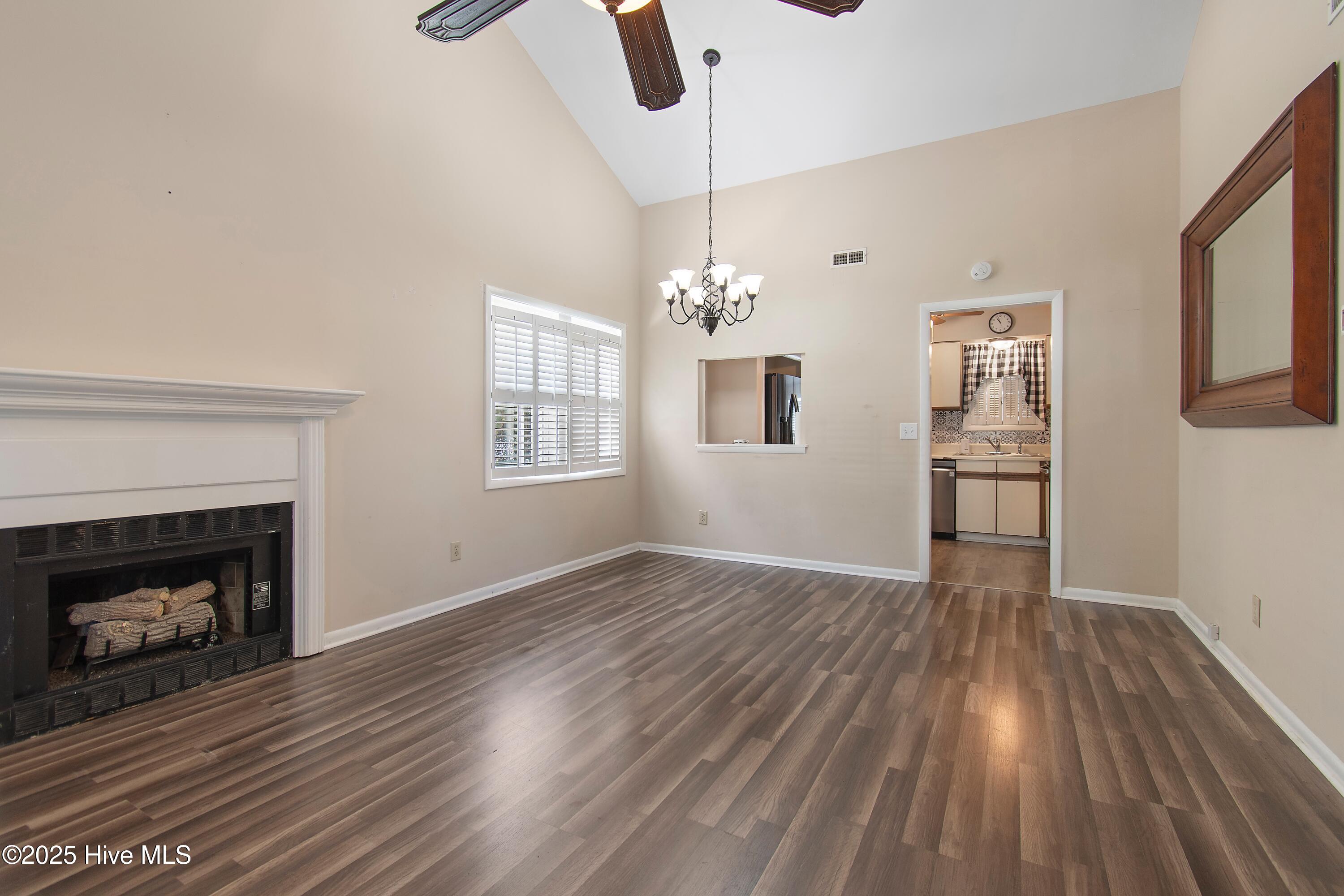 206 NE 45th Street