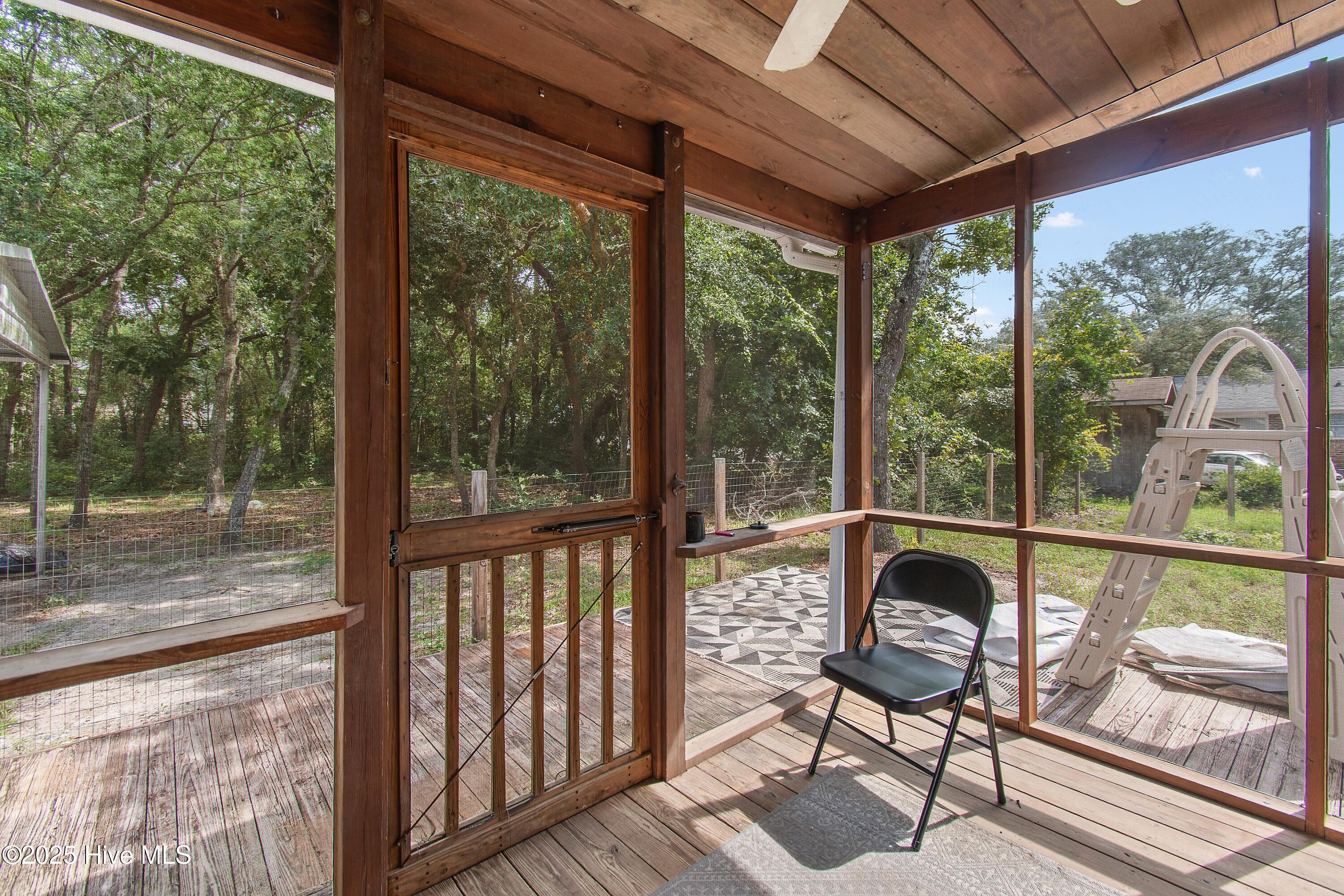 206 NE 45th Street