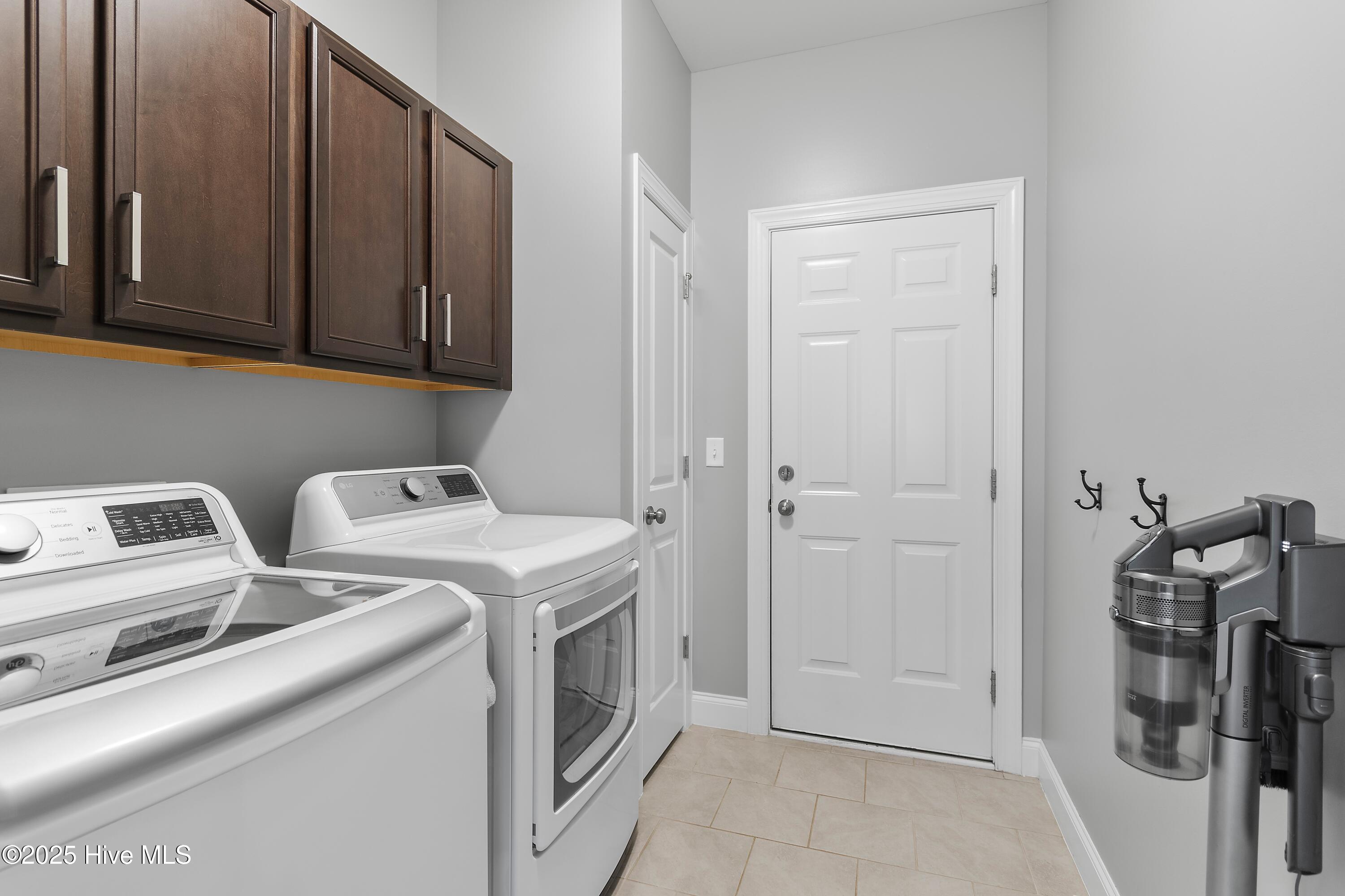 4433 Devonswood Drive