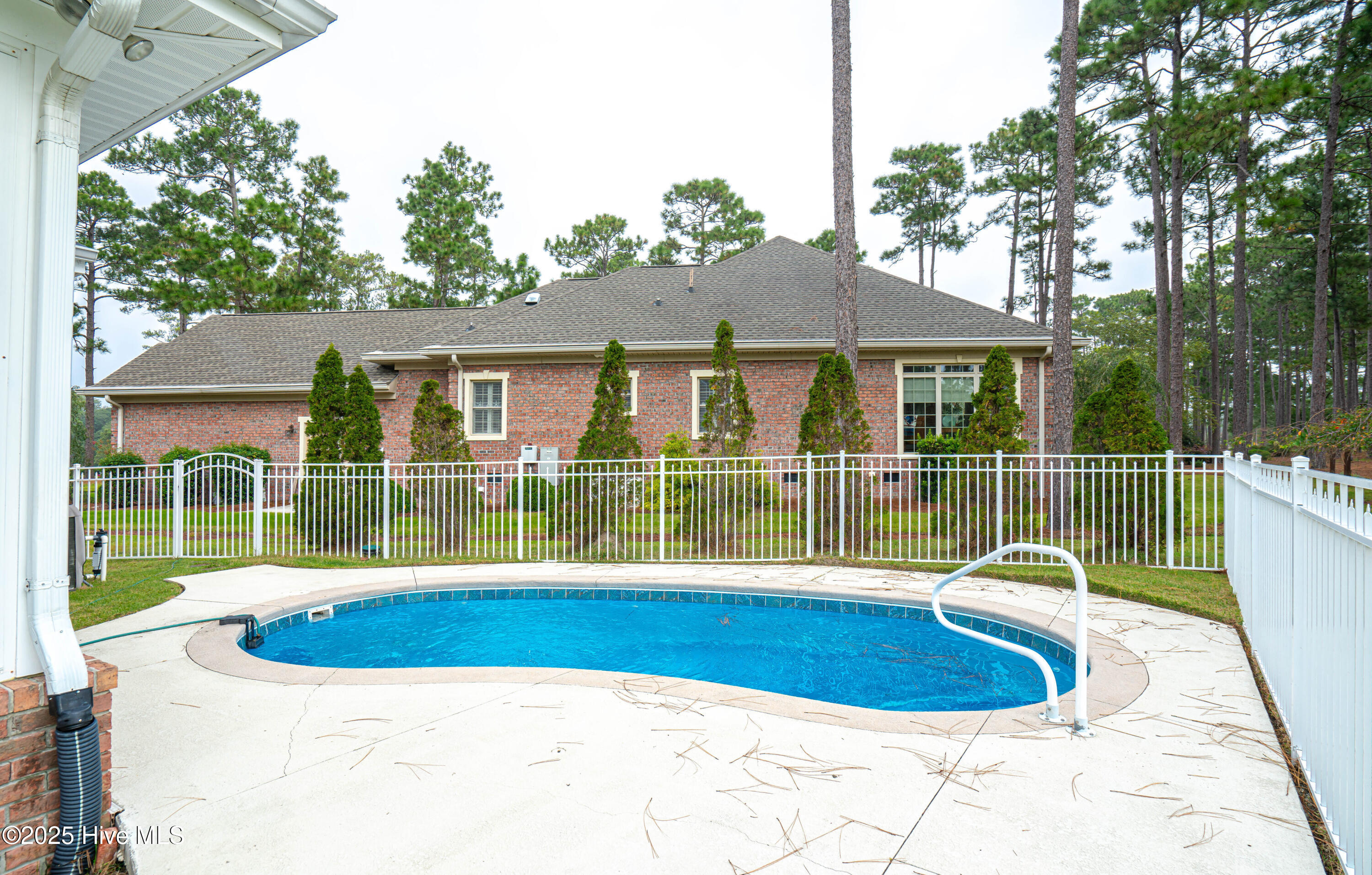 534 Avalon Place SW