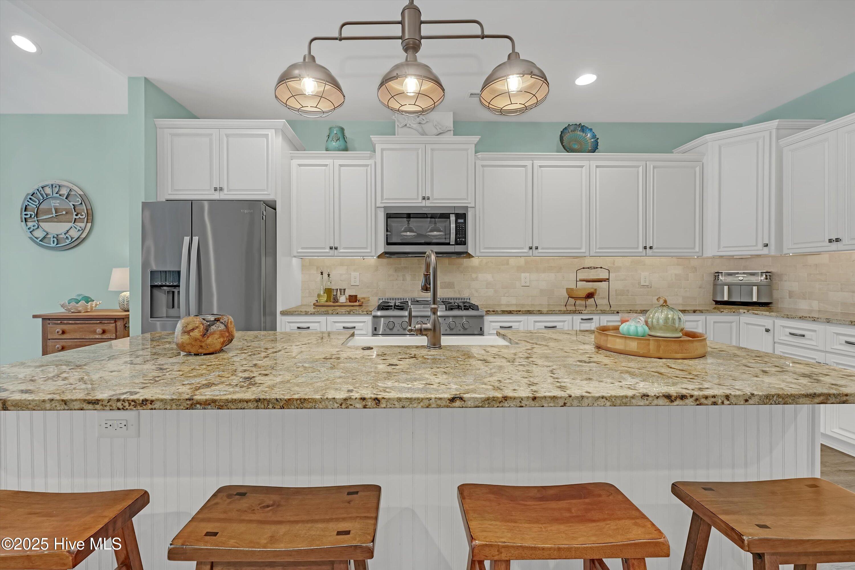 6177 Compass Court, Southport