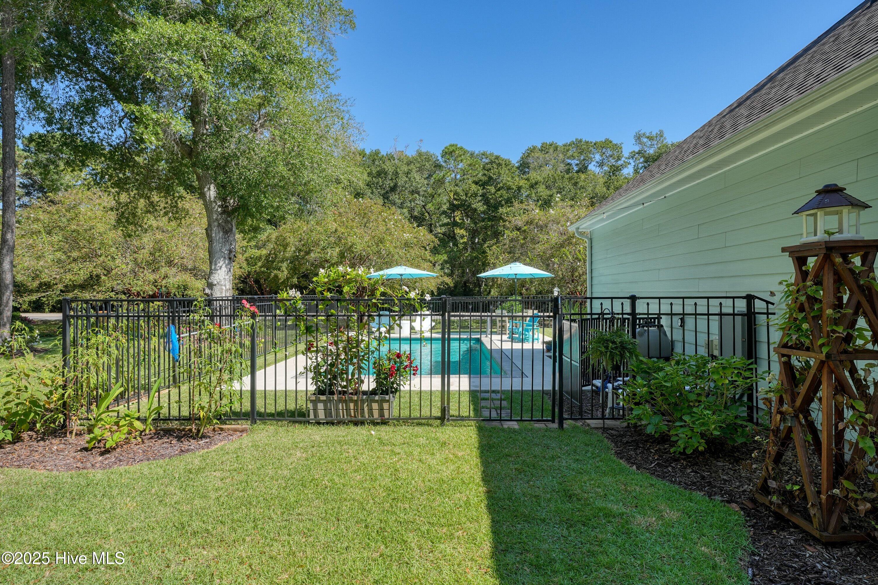 6177 Compass Court, Southport