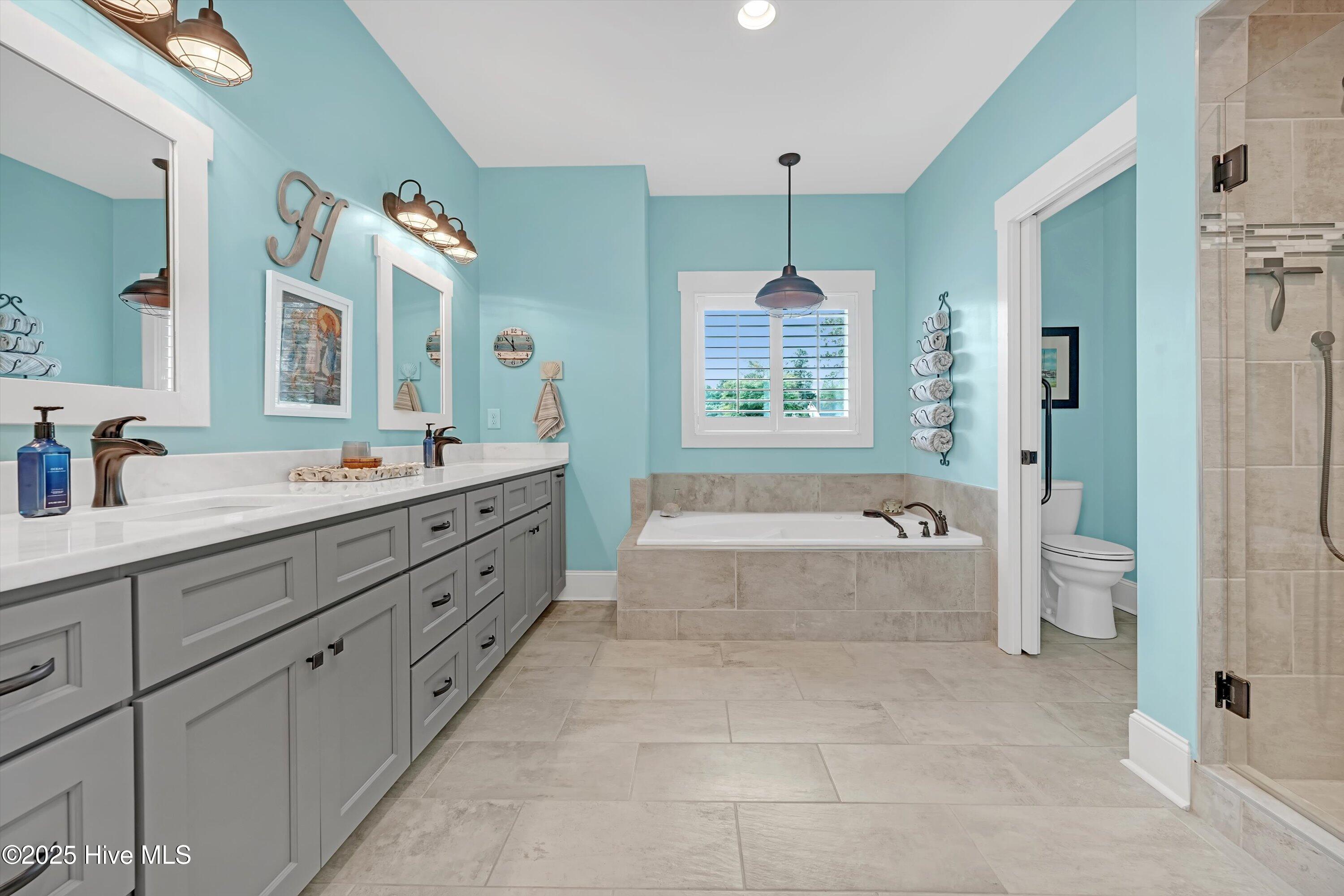 6177 Compass Court, Southport