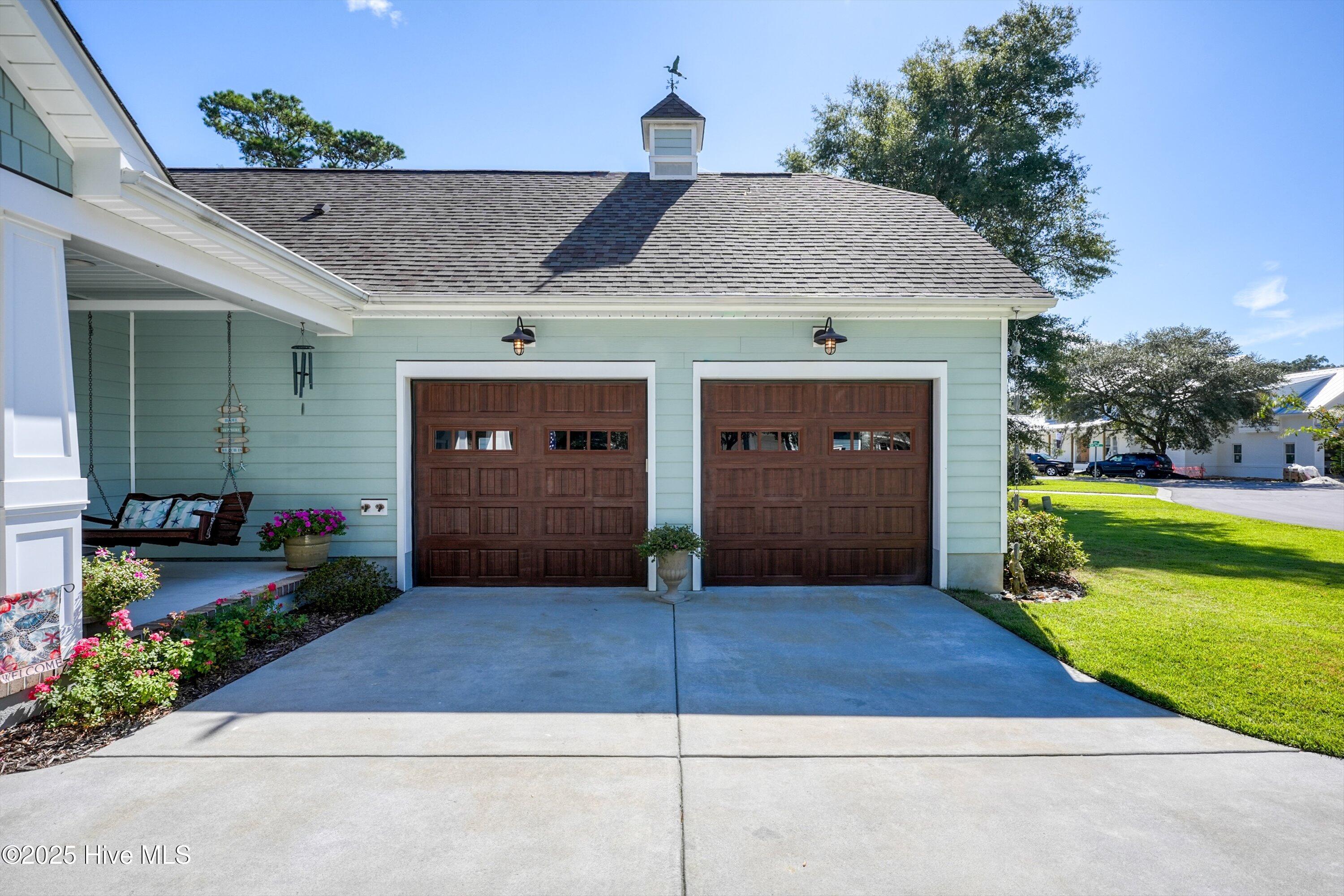 6177 Compass Court, Southport