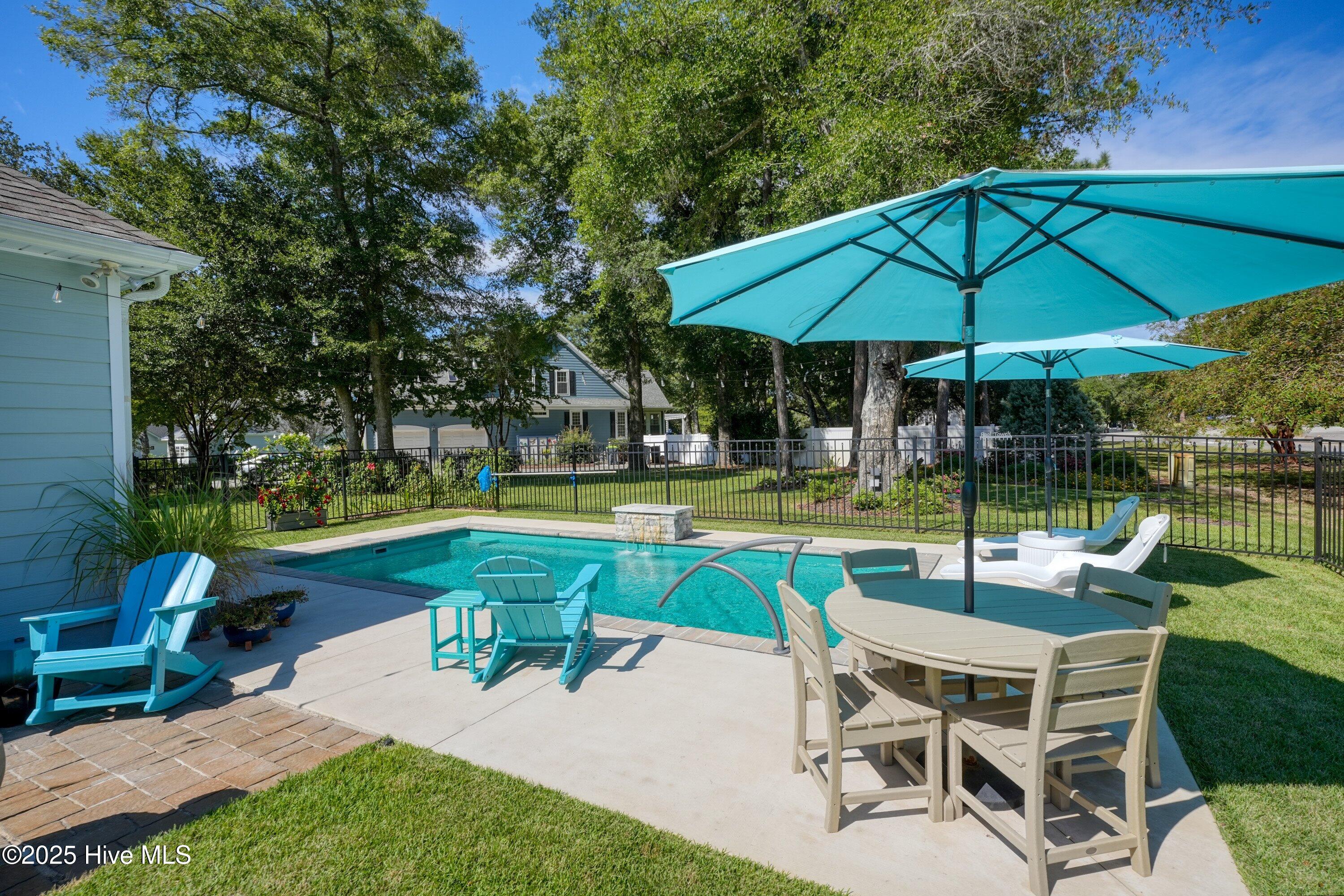 6177 Compass Court, Southport