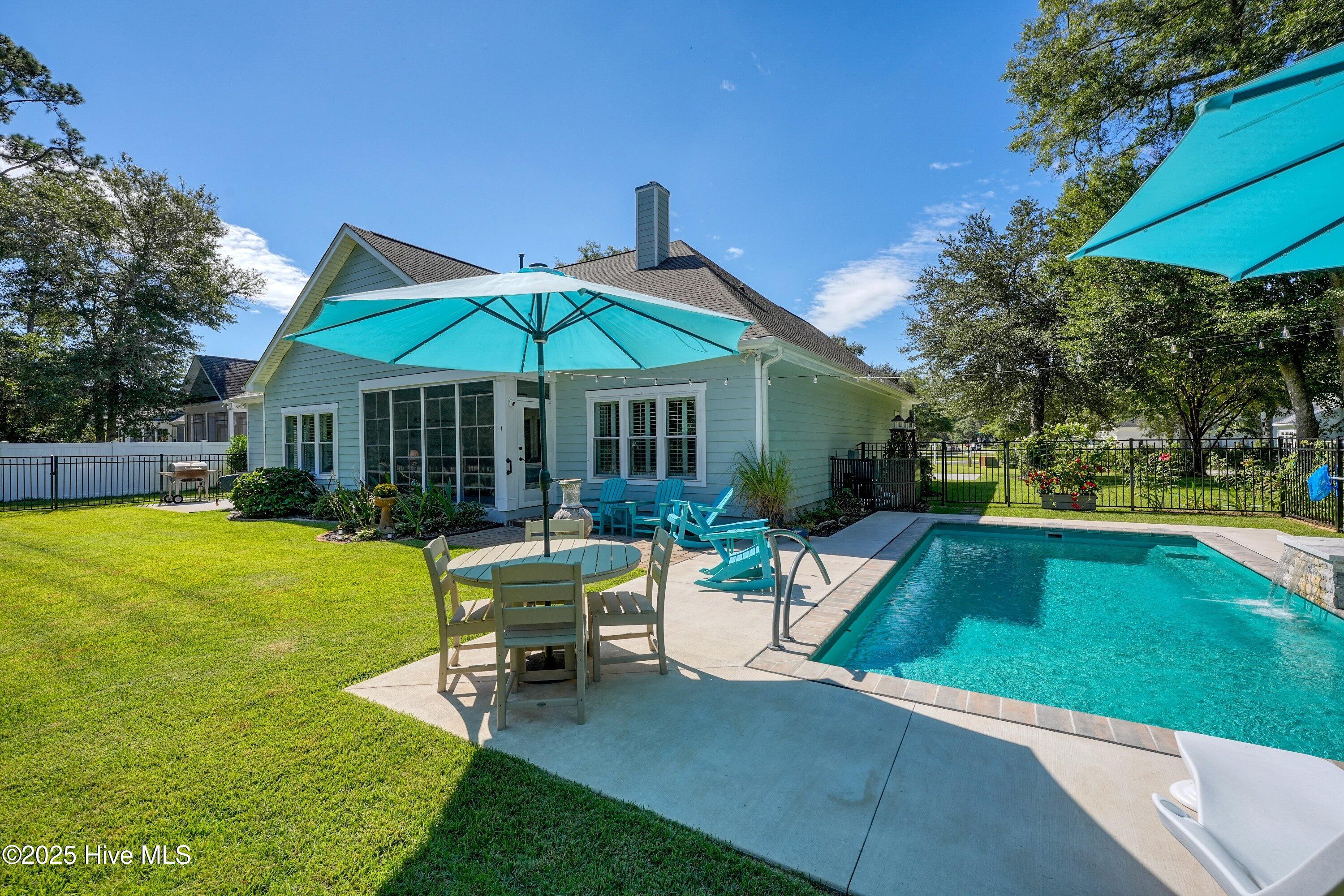 6177 Compass Court, Southport