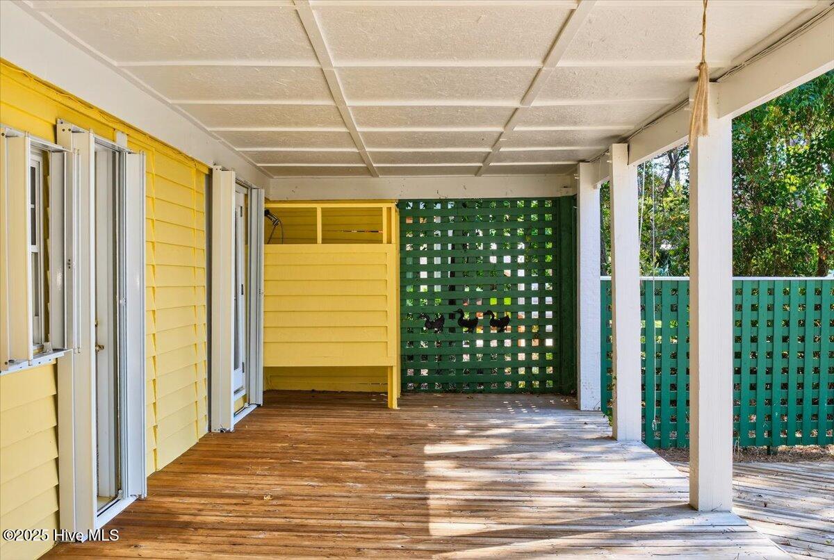 5990 Dutchman Creek Road