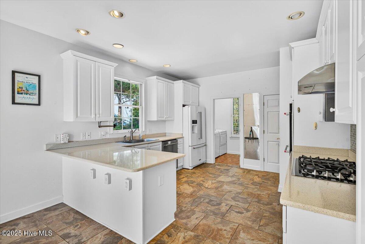 5990 Dutchman Creek Road