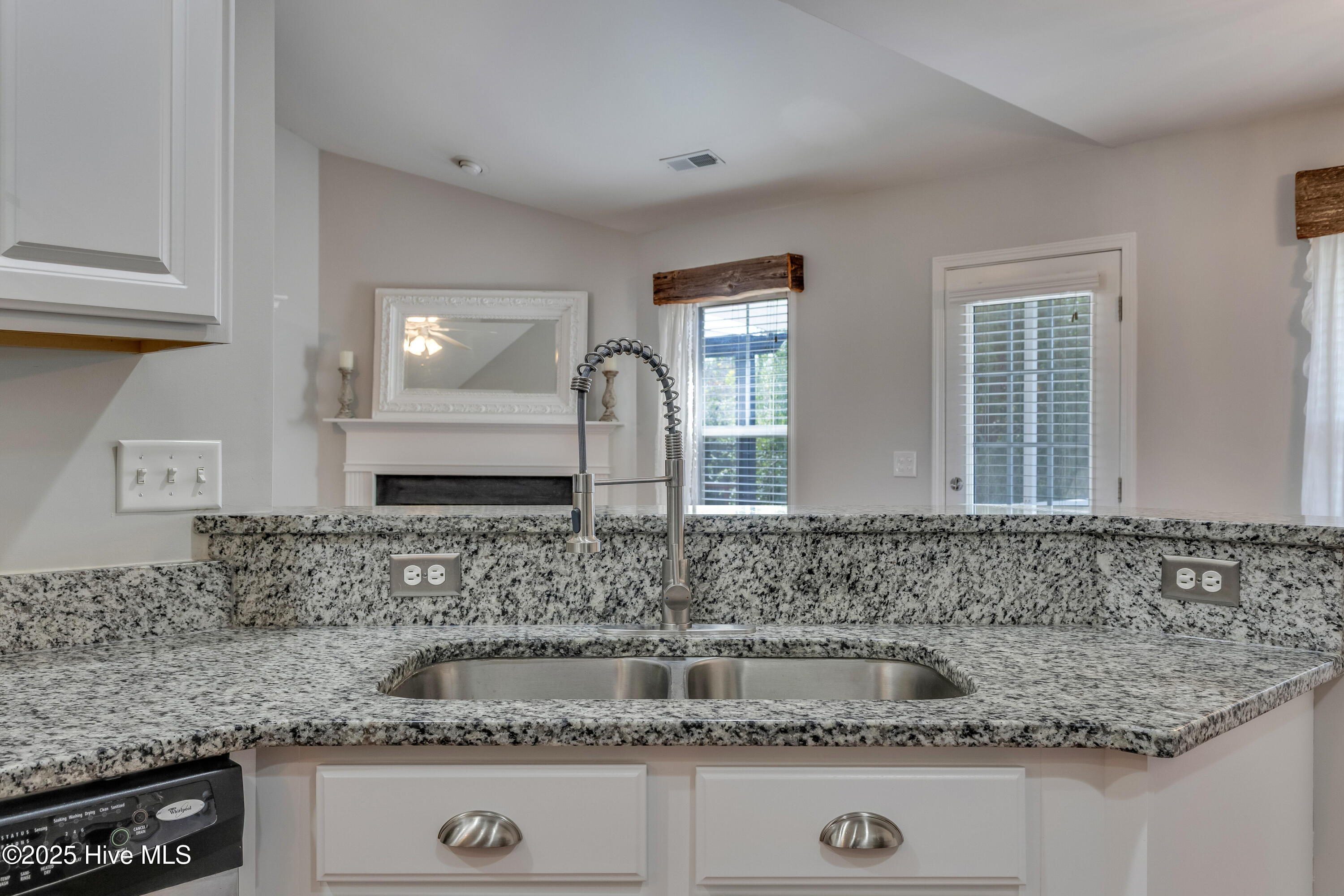 115 Cove Landing