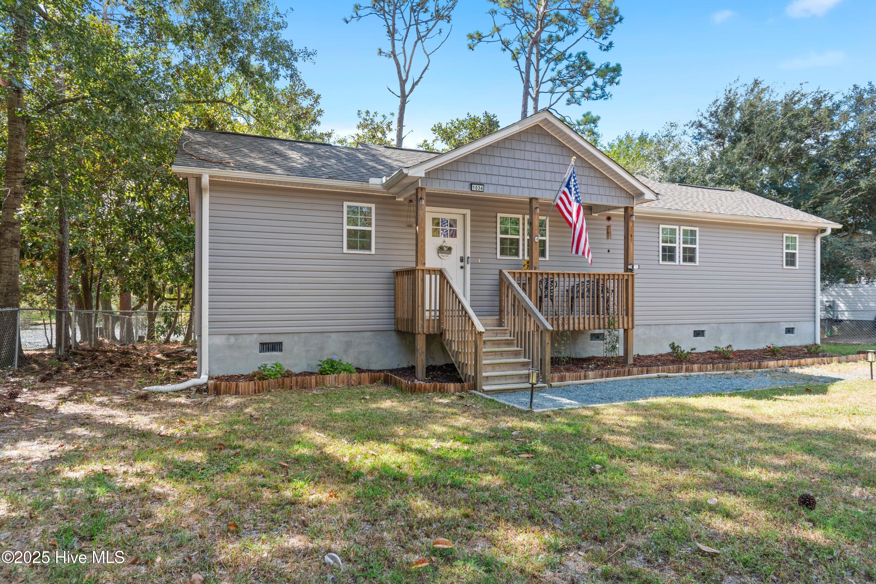 1034 Bayside Lane