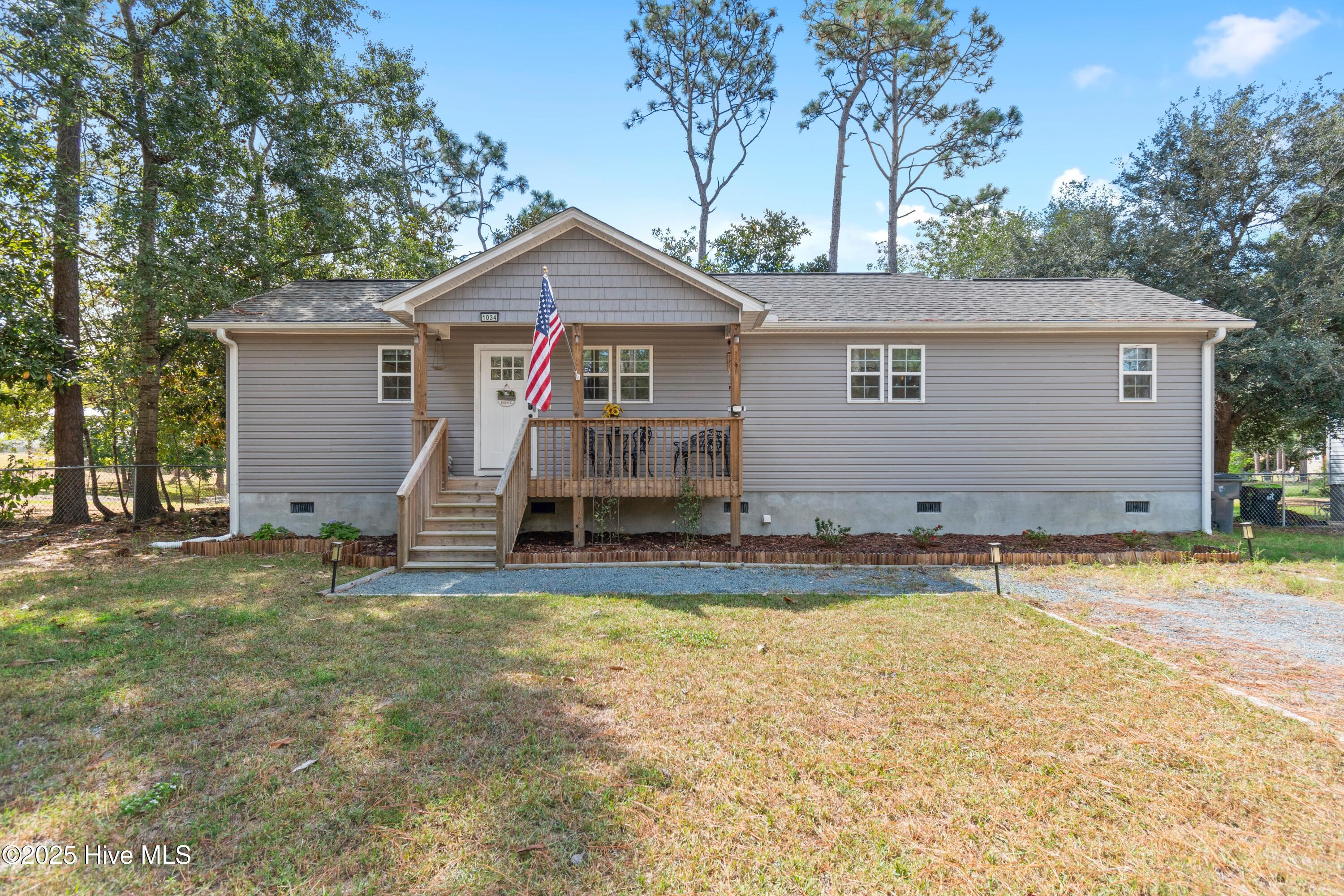 1034 Bayside Lane