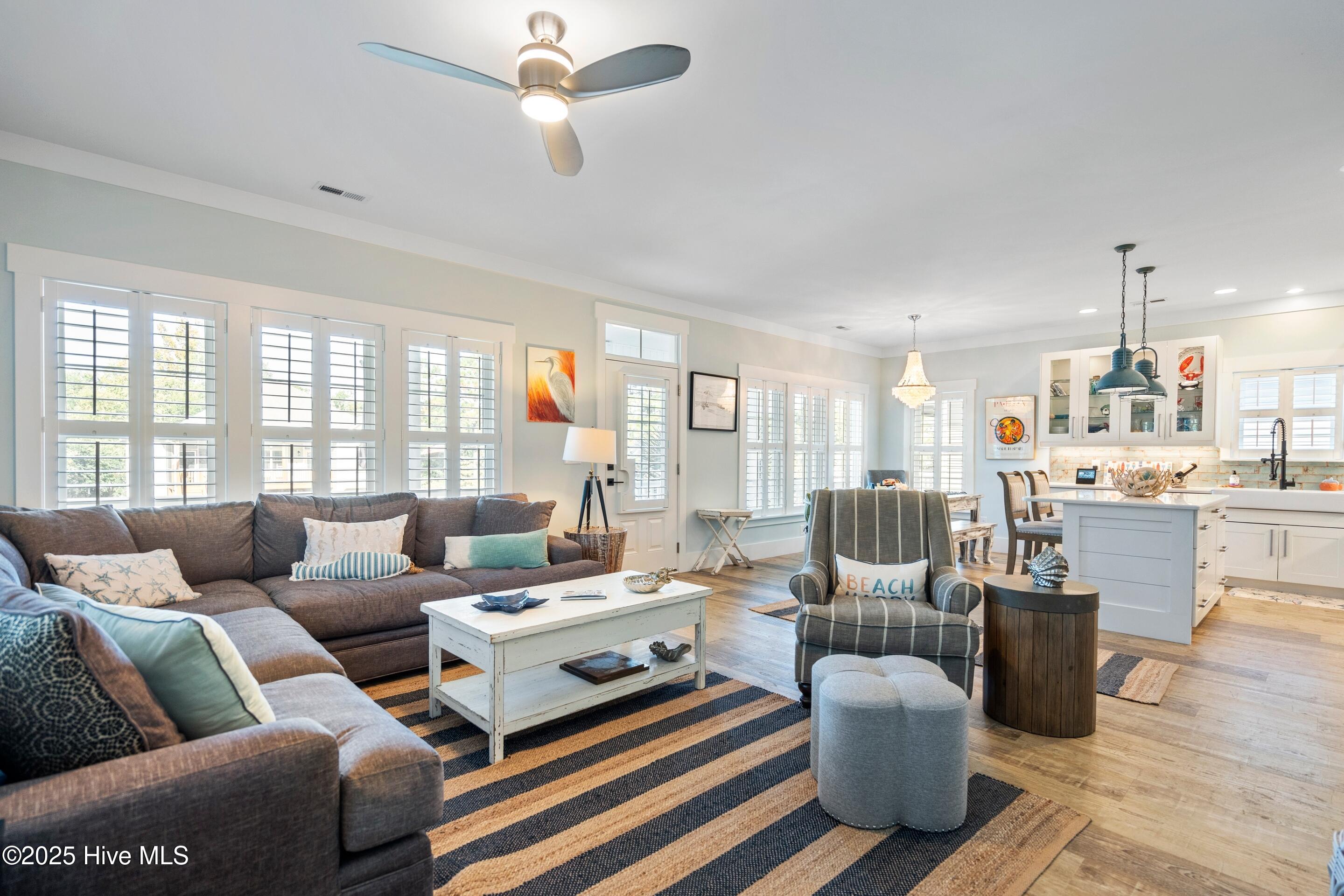 148 NW 4th Street