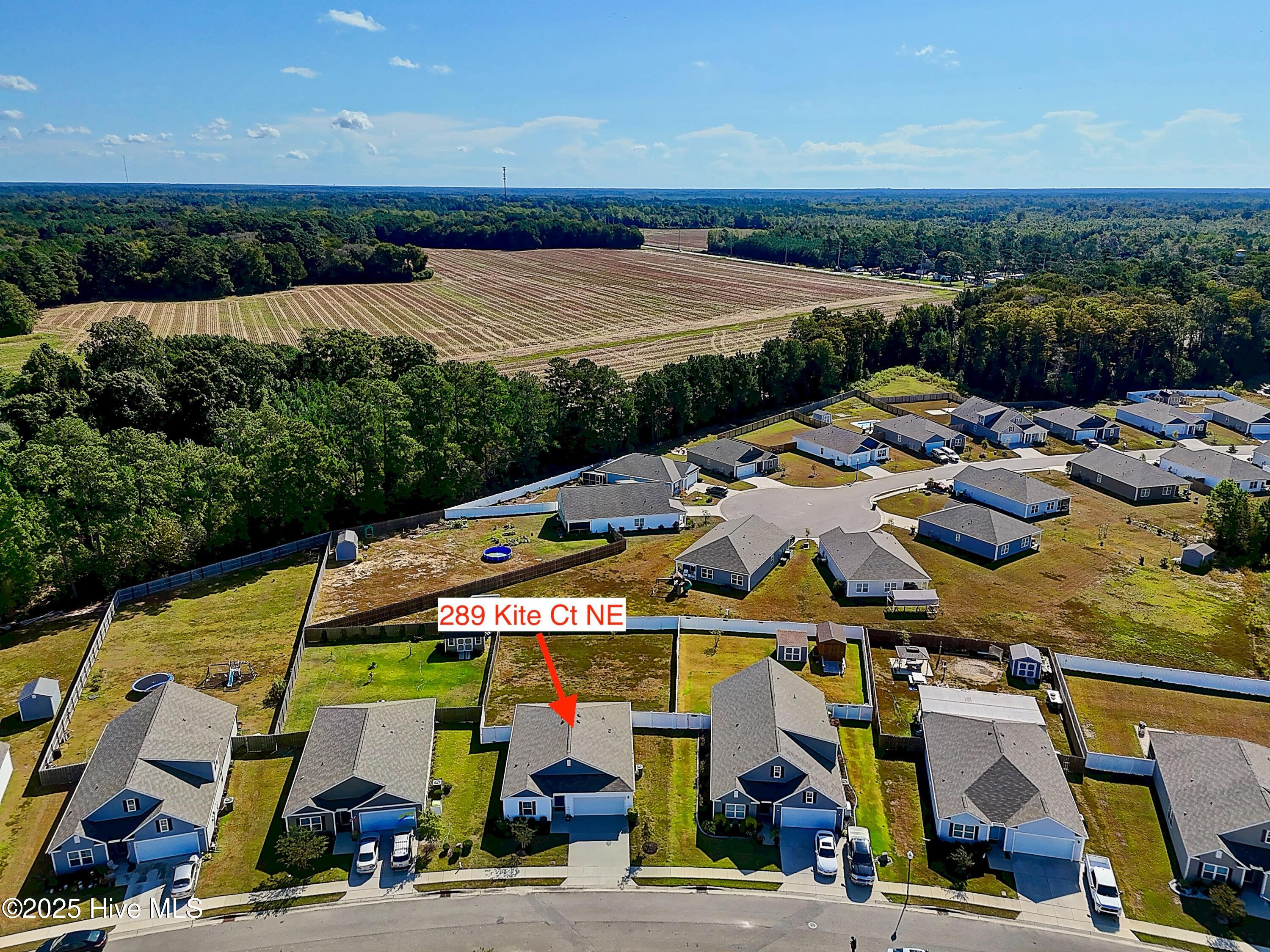 289 Kite Circle NE