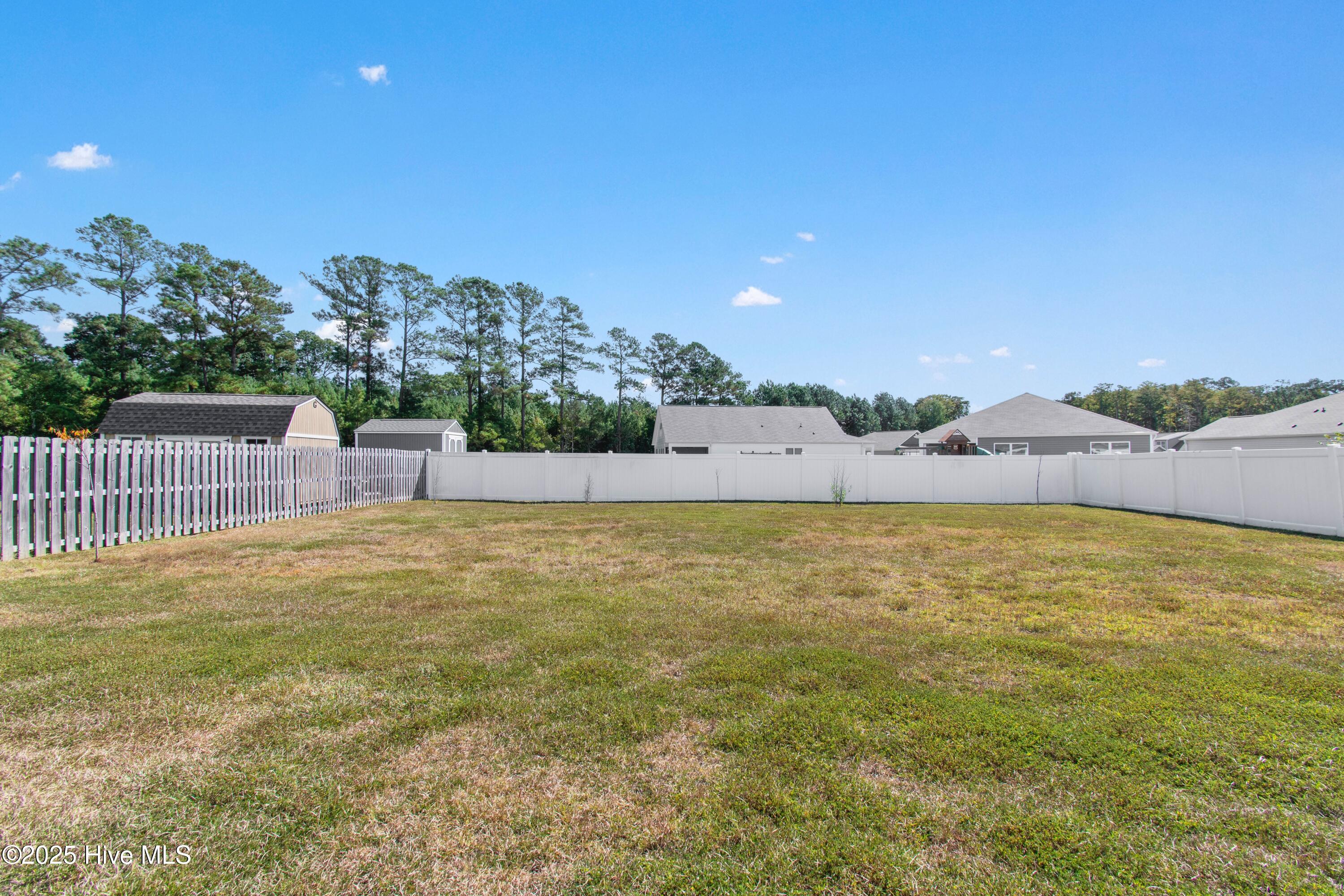 289 Kite Circle NE