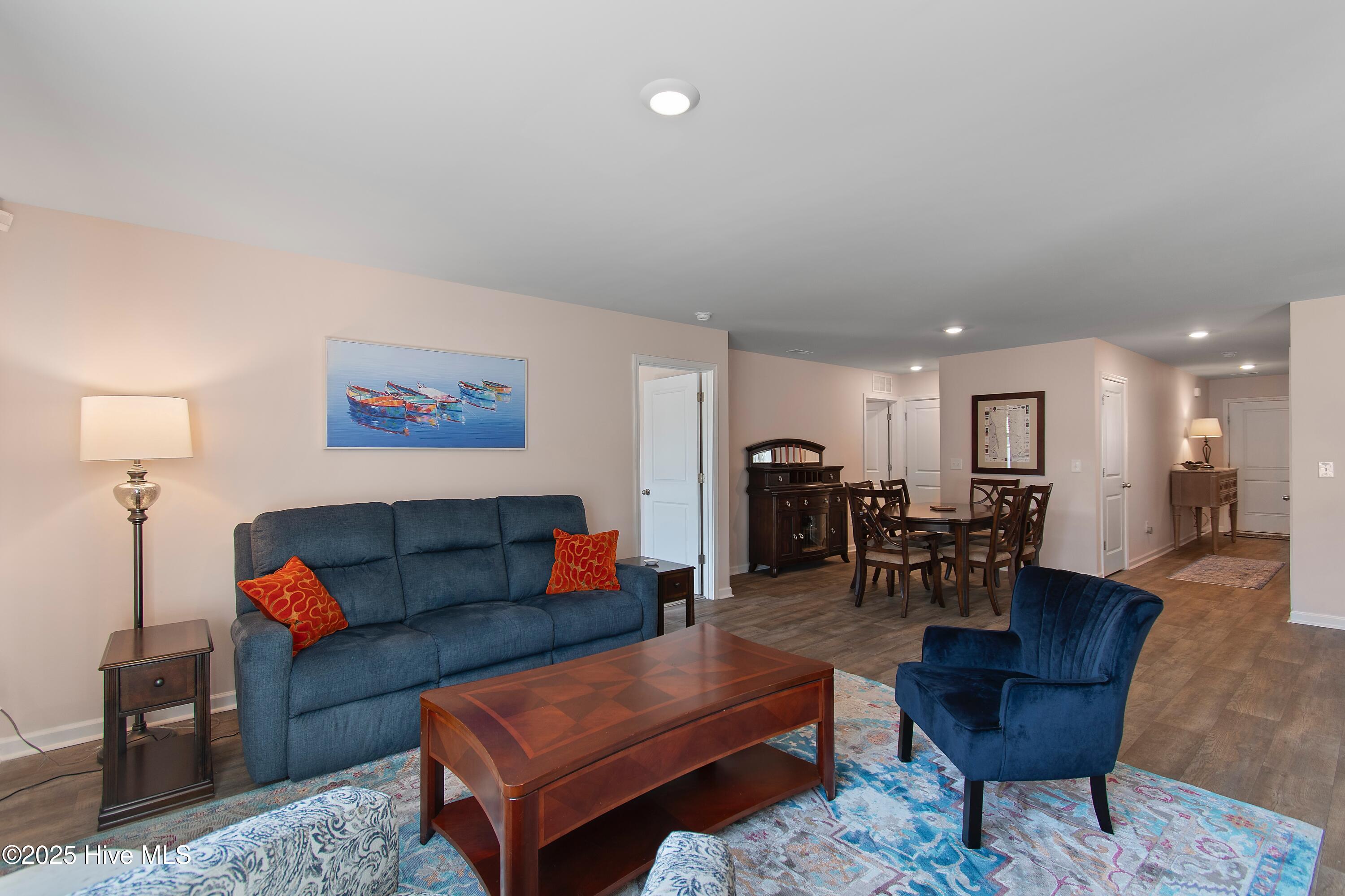 289 Kite Circle NE