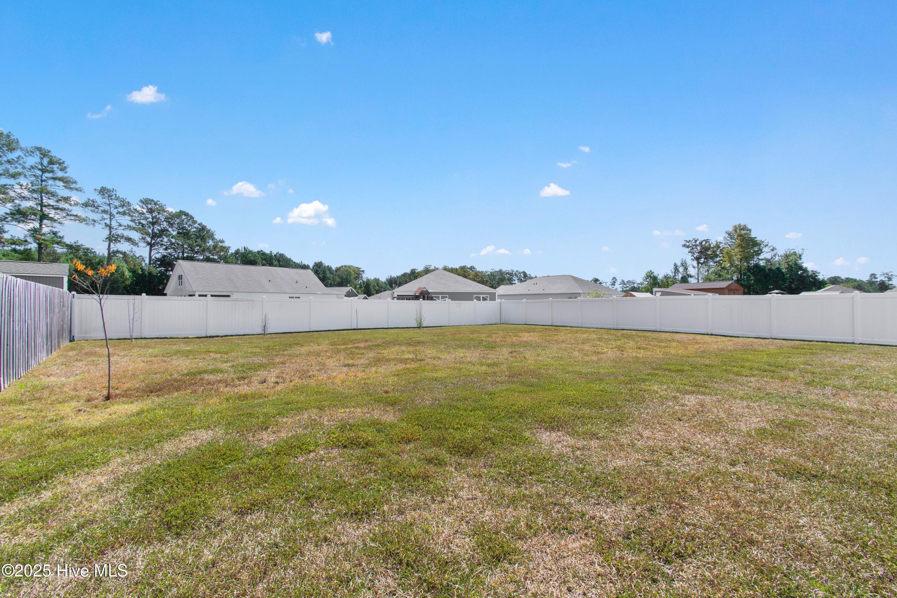 289 Kite Circle NE