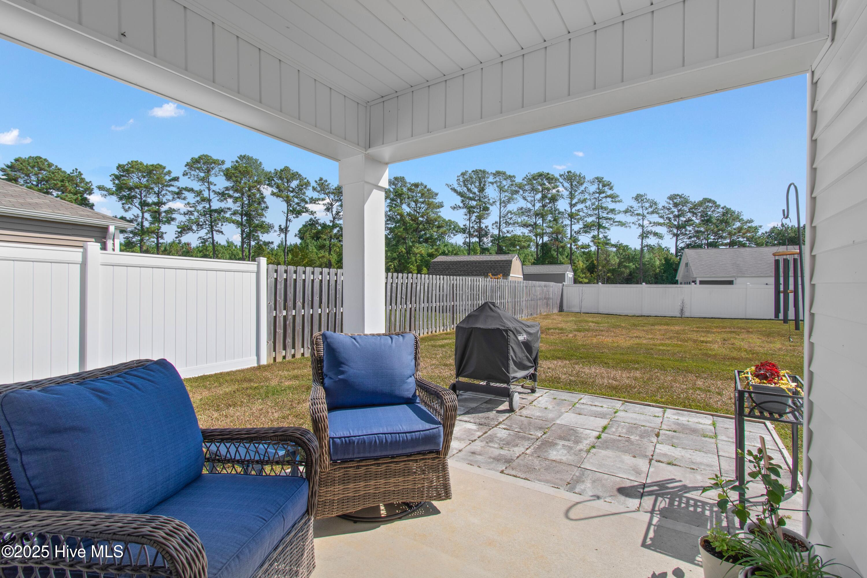 289 Kite Circle NE