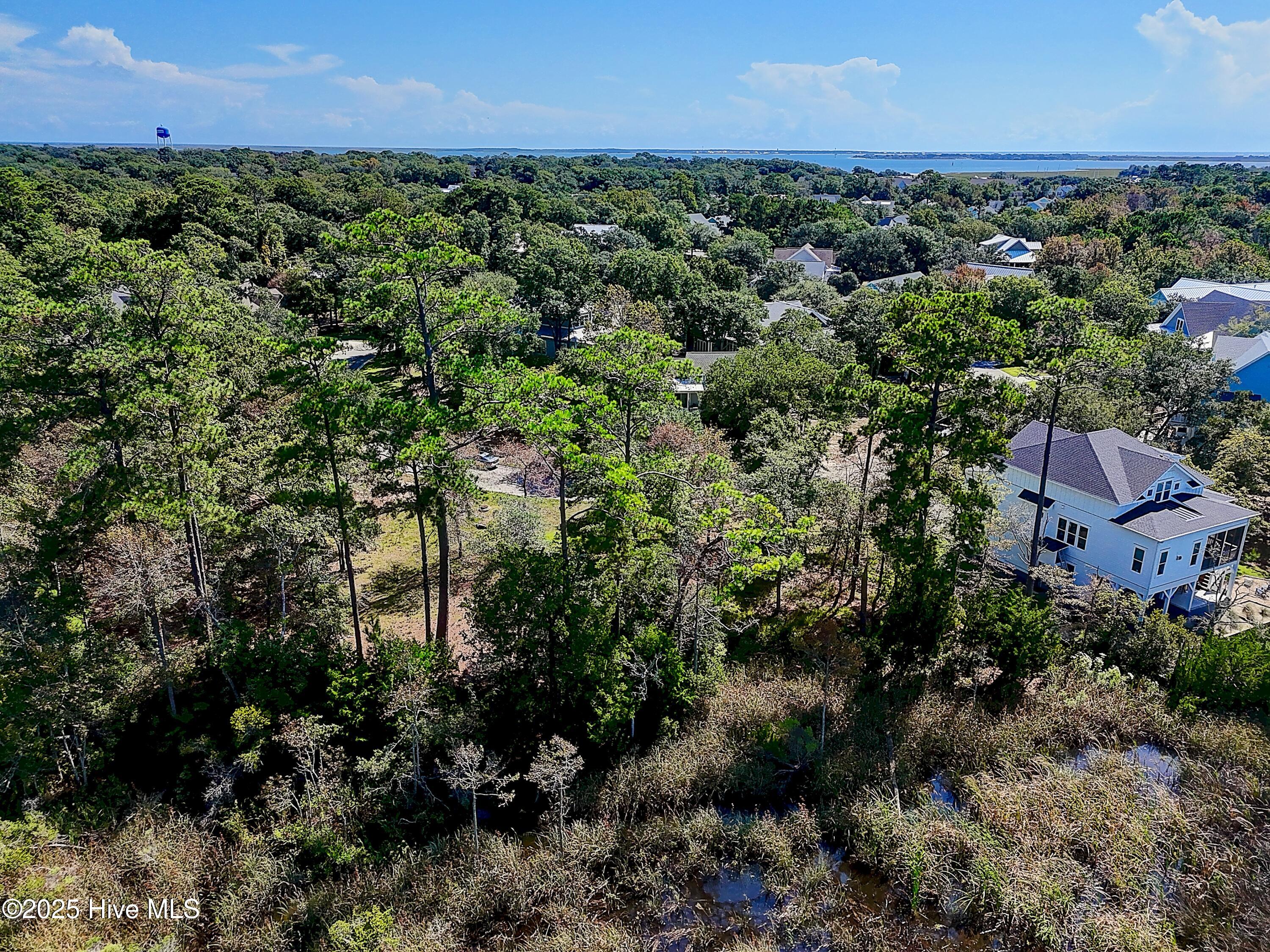 742 Skipjack Circle