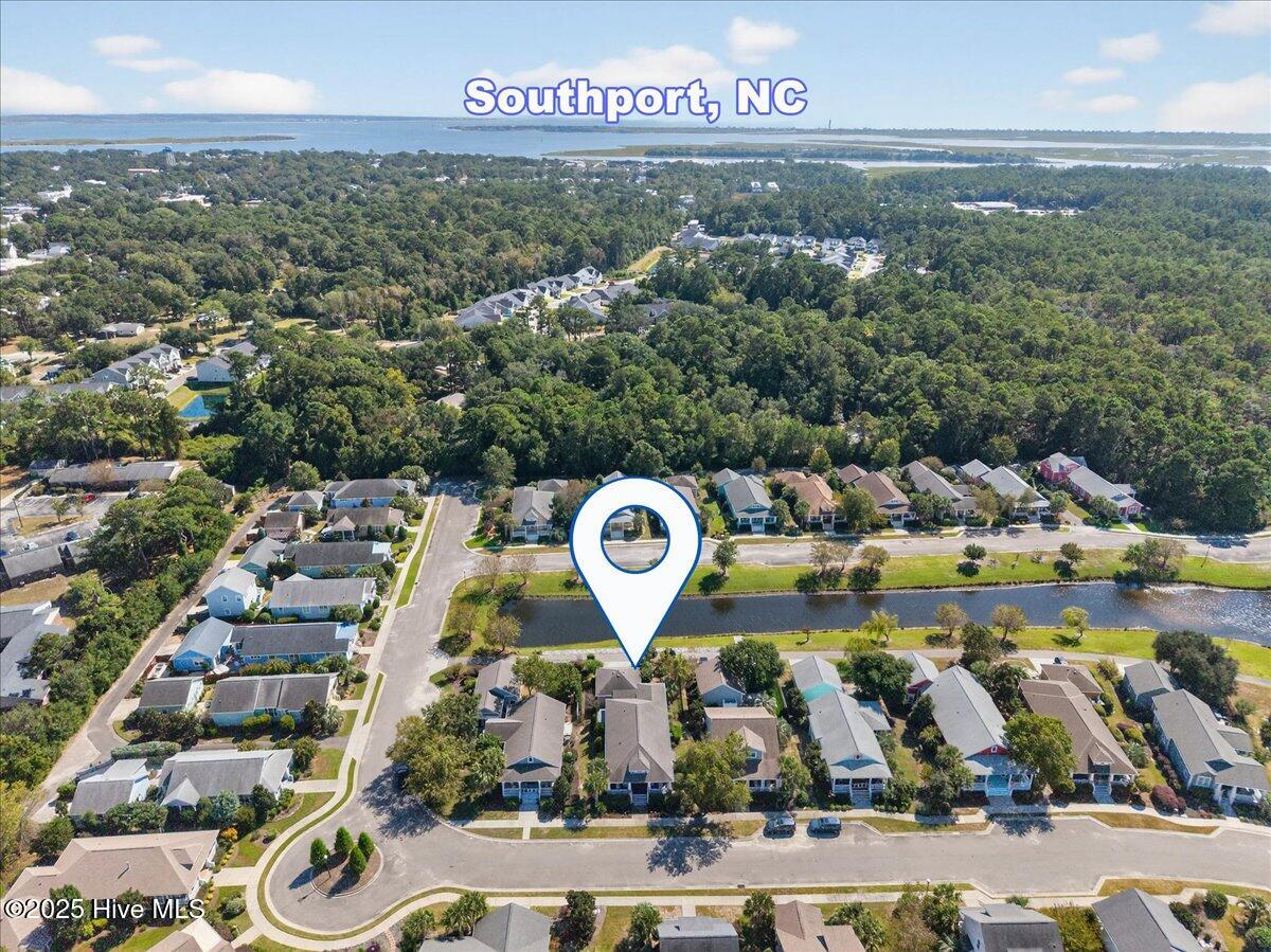 813 Cades Trail