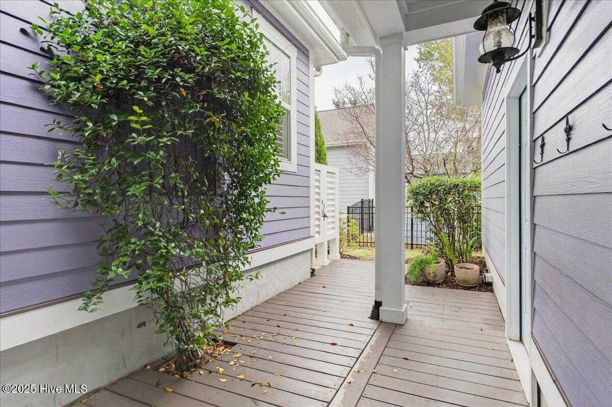 813 Cades Trail