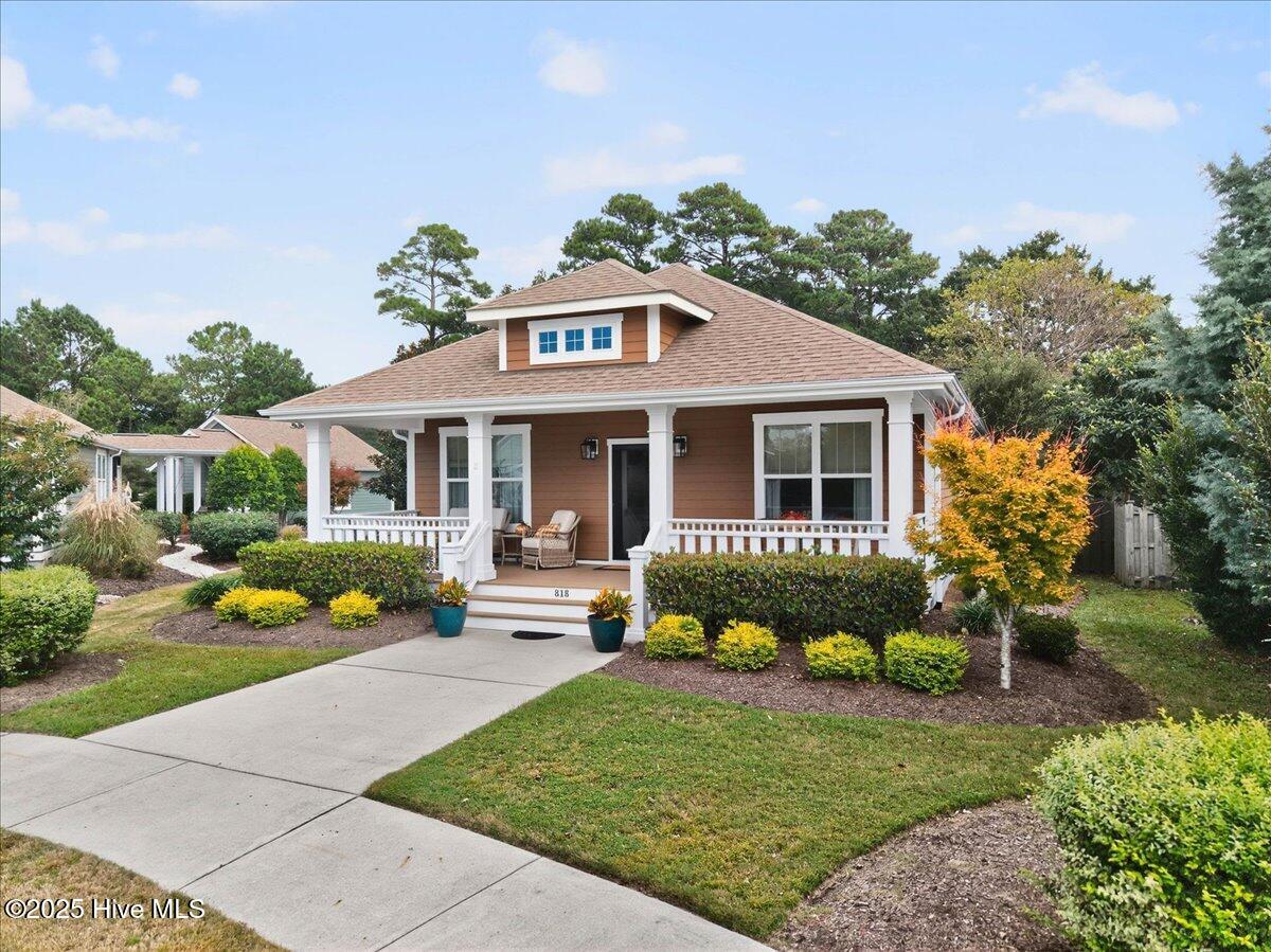 818 Cades Trail, Southport