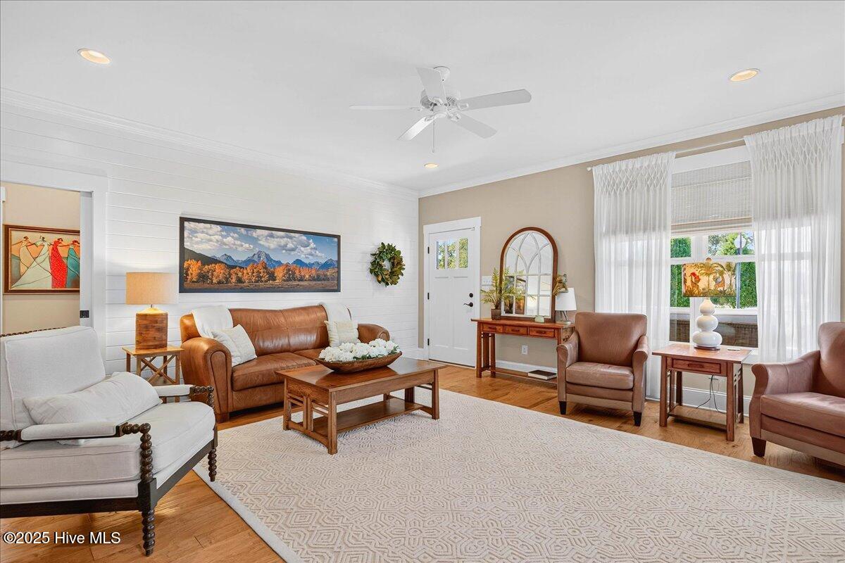 818 Cades Trail, Southport