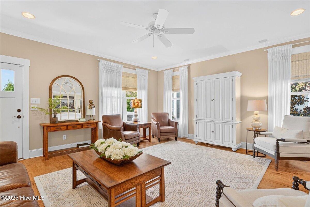 818 Cades Trail, Southport