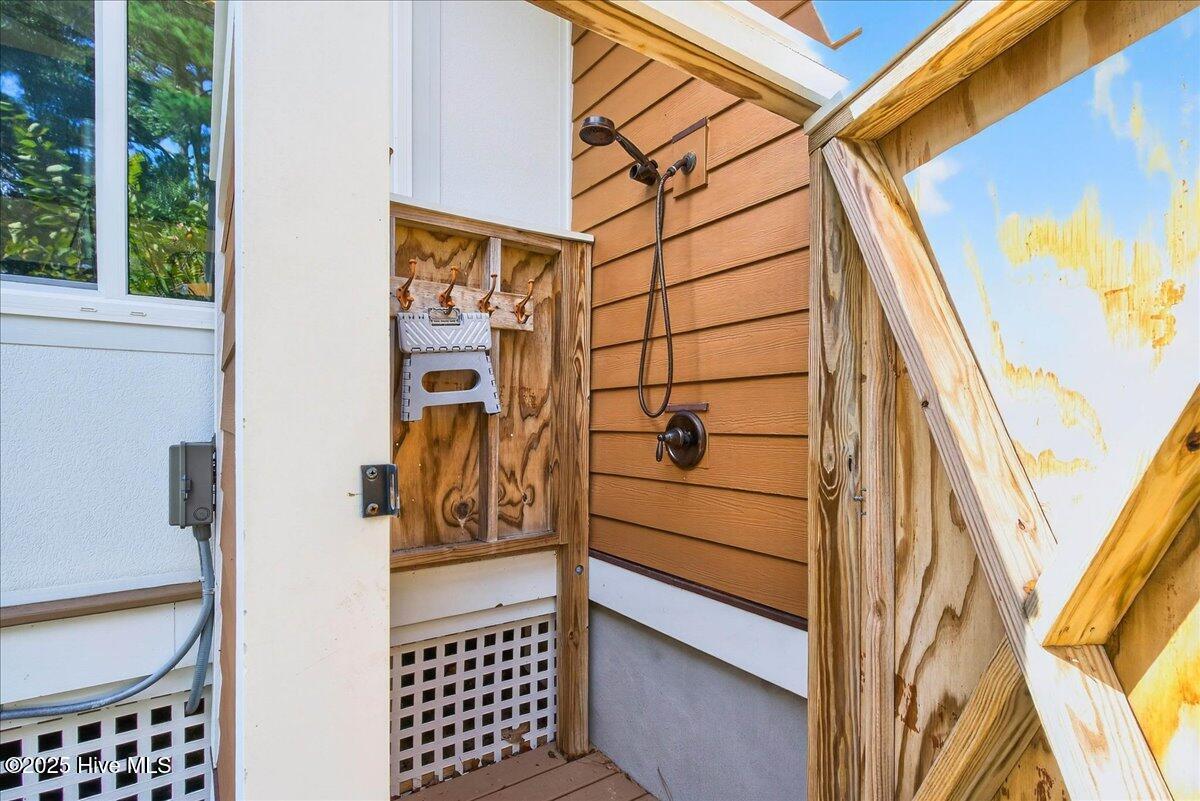 818 Cades Trail, Southport