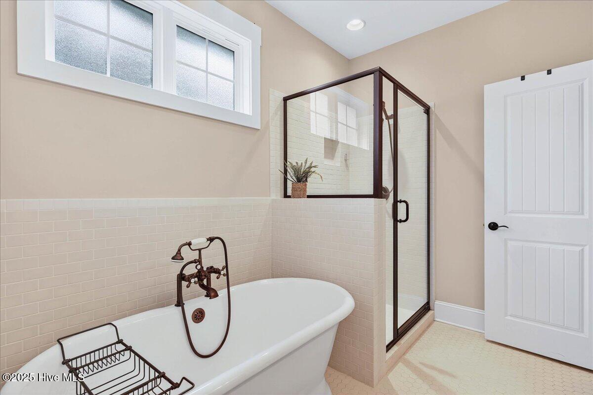 818 Cades Trail, Southport