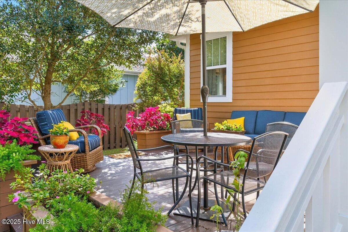 818 Cades Trail, Southport