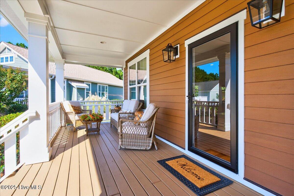 818 Cades Trail, Southport