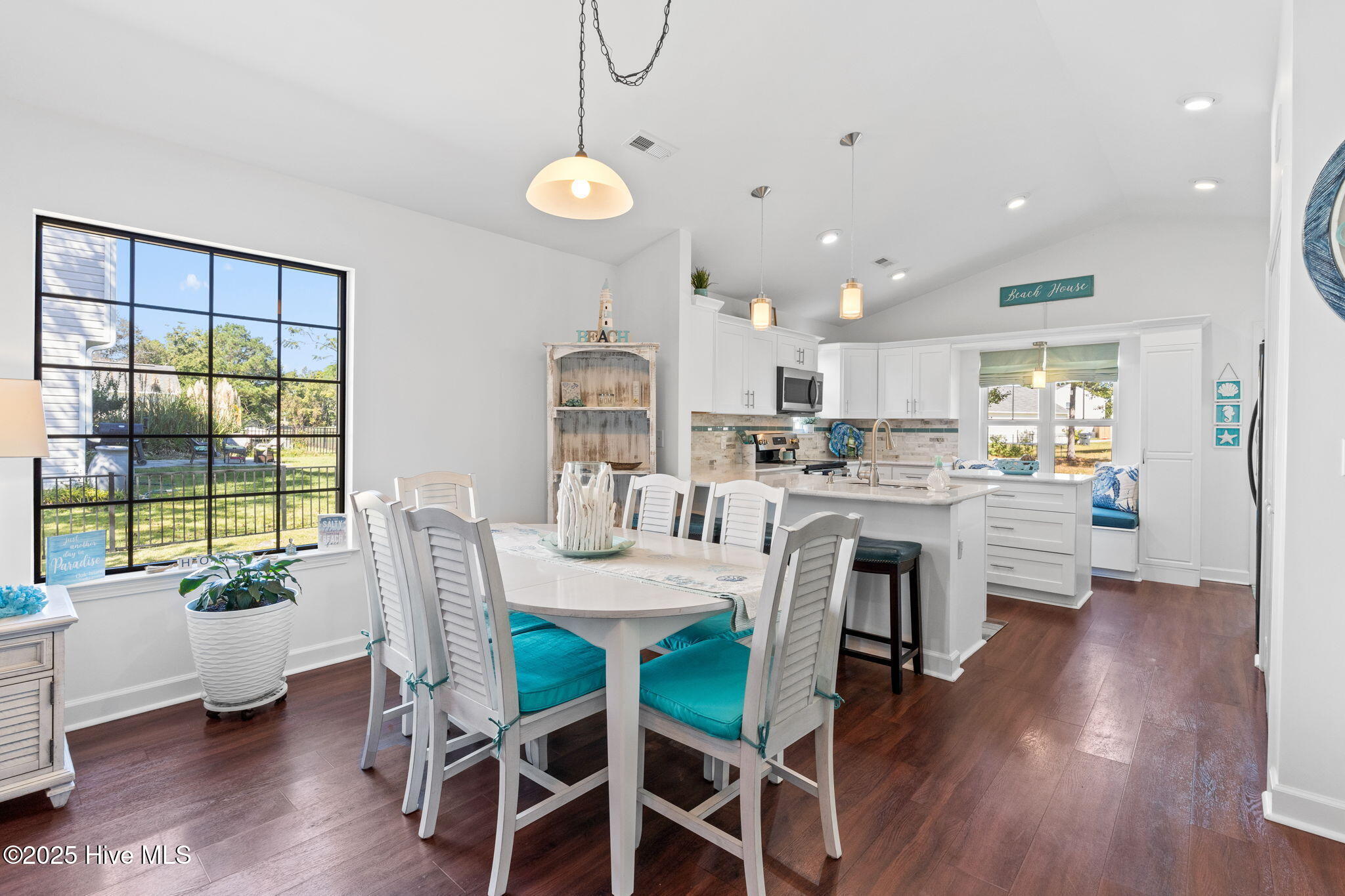 1480 Gate Hill Road SE, Bolivia