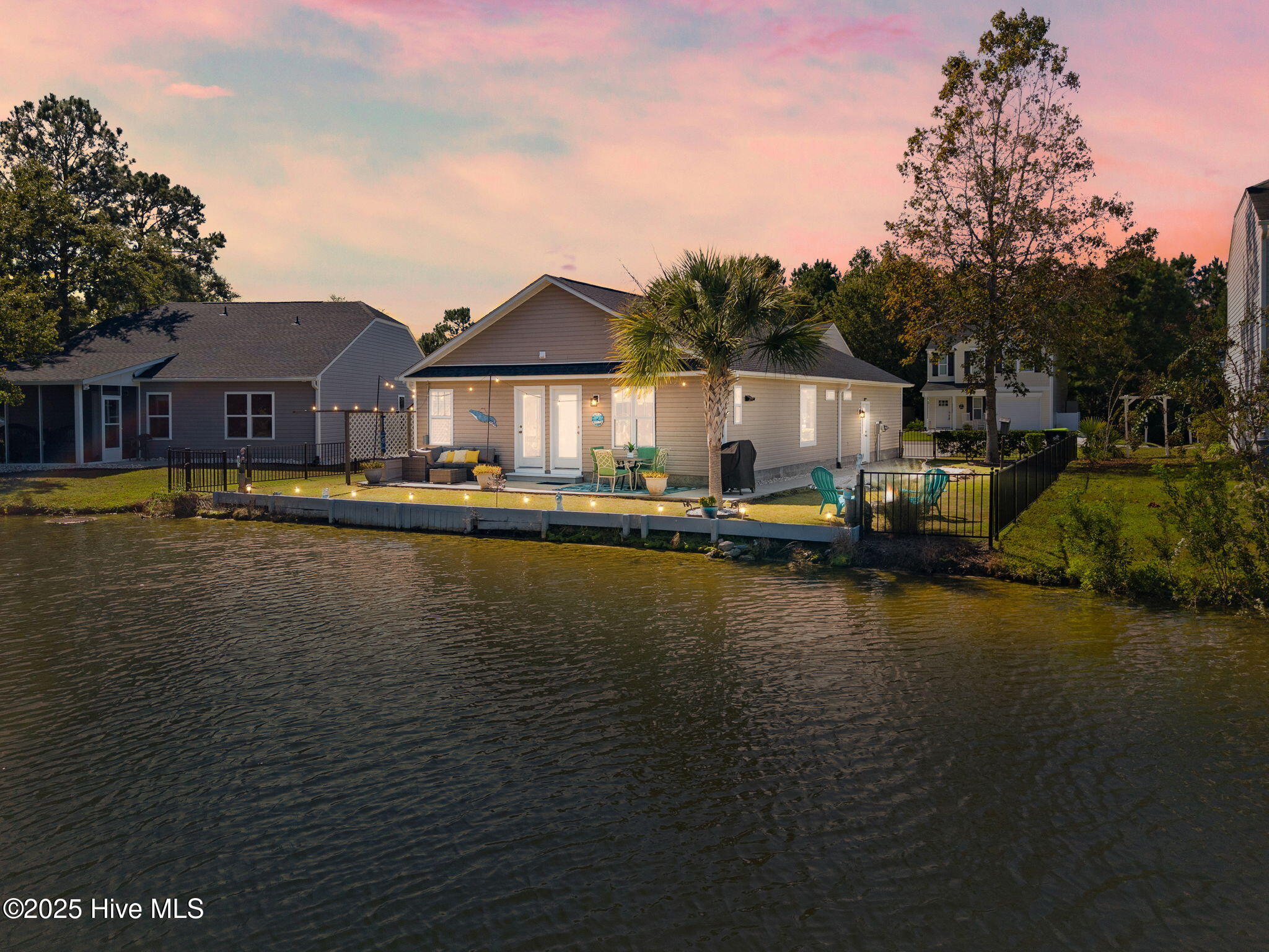 1480 Gate Hill Road SE, Bolivia