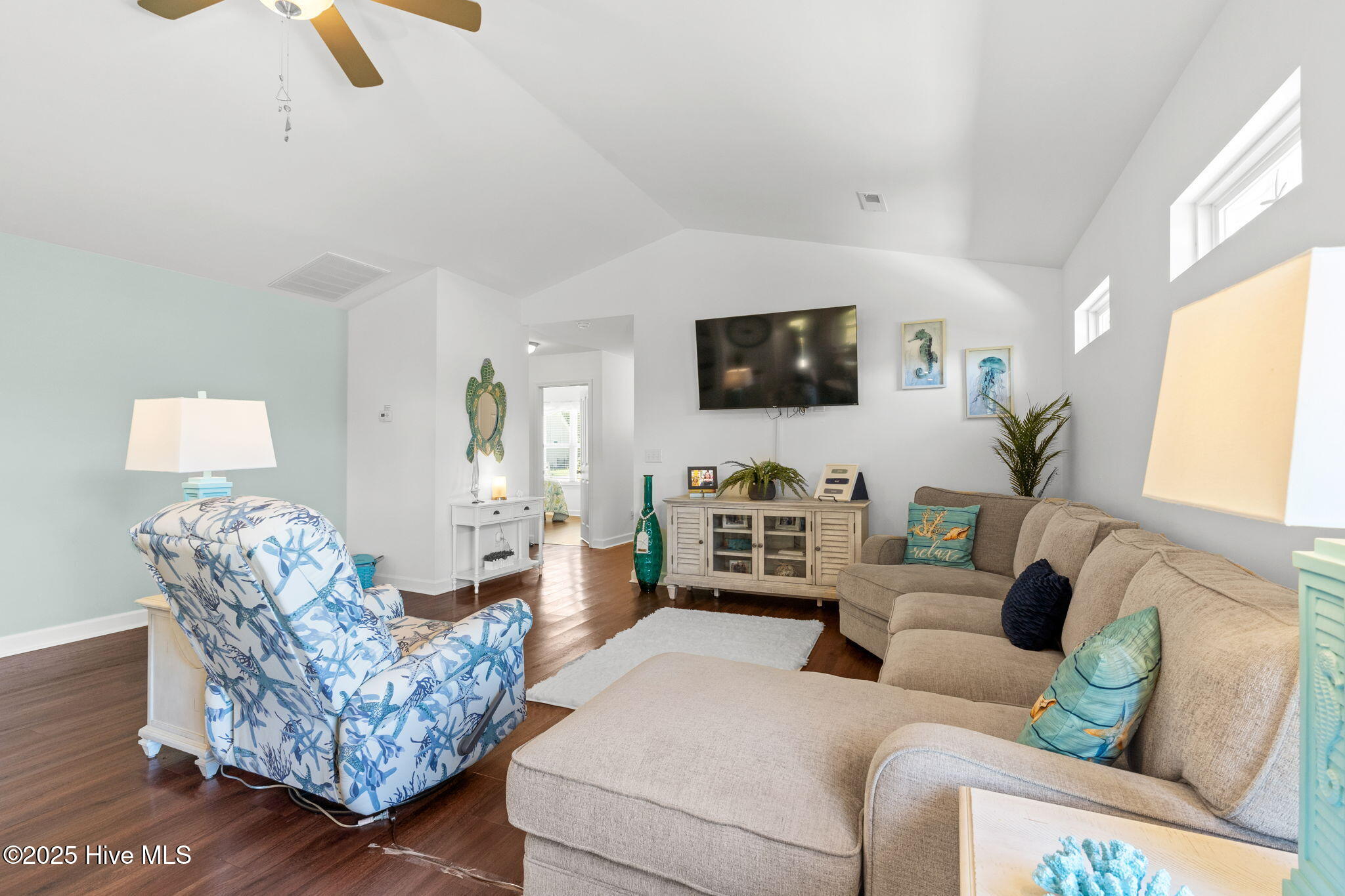 1480 Gate Hill Road SE, Bolivia