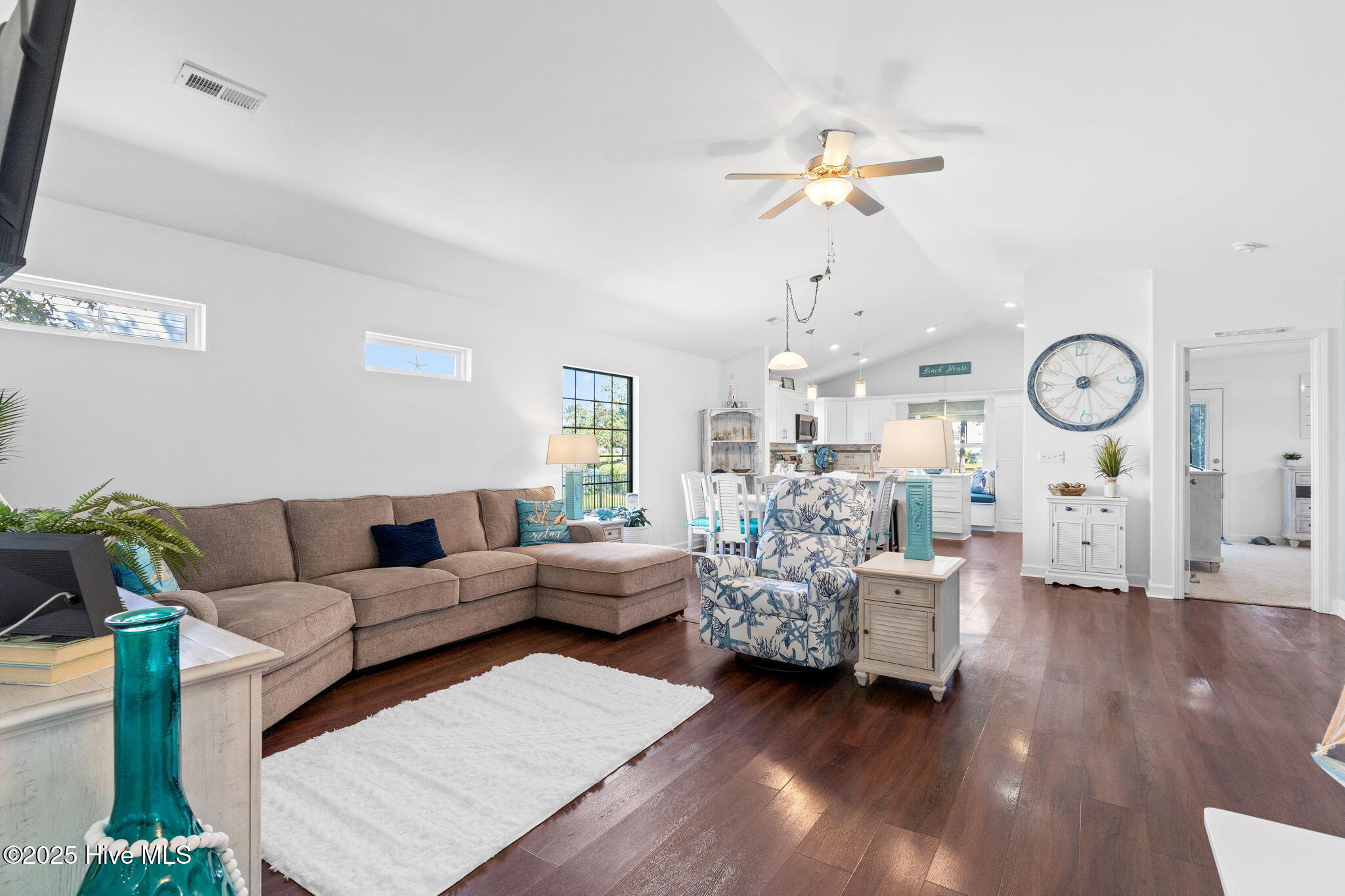 1480 Gate Hill Road SE, Bolivia