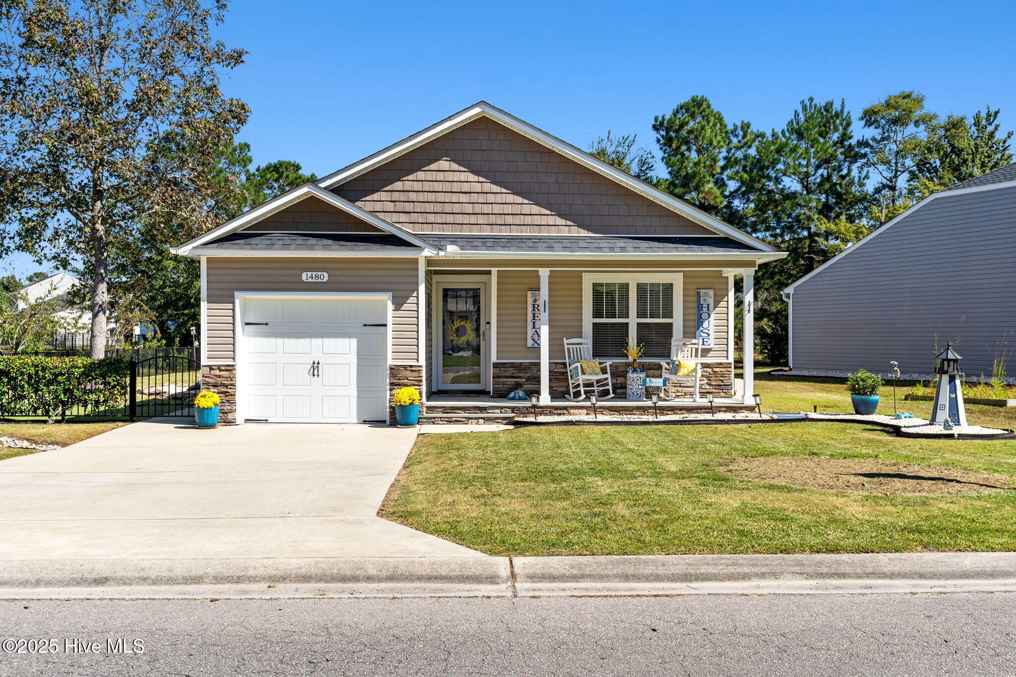 1480 Gate Hill Road SE, Bolivia