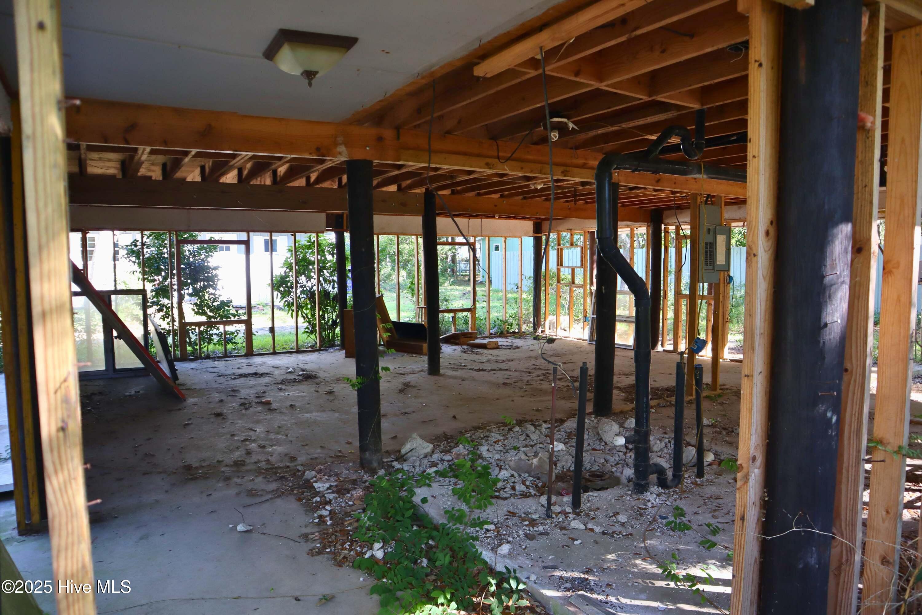 116 SW 6th Street, Oak Island