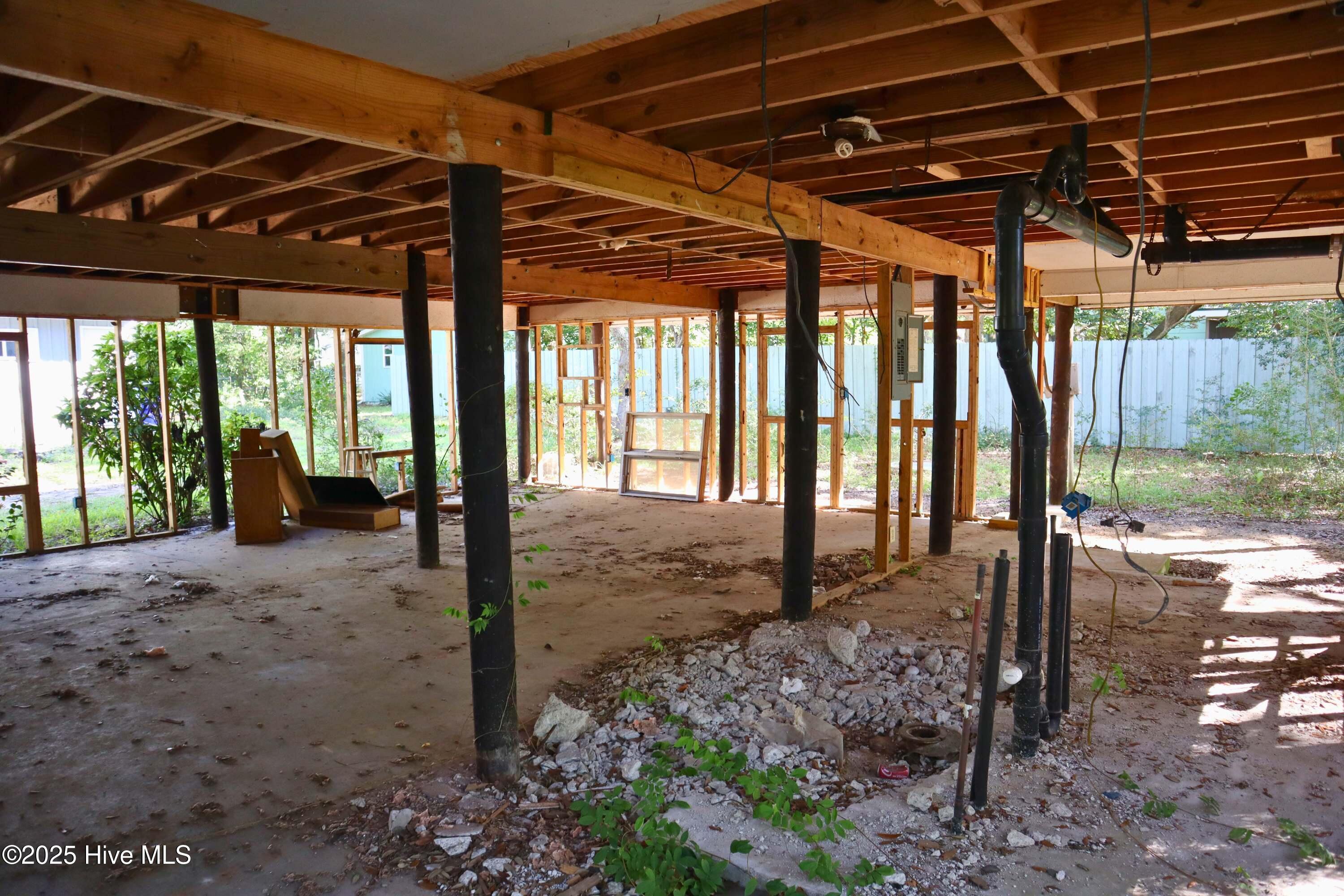 116 SW 6th Street, Oak Island