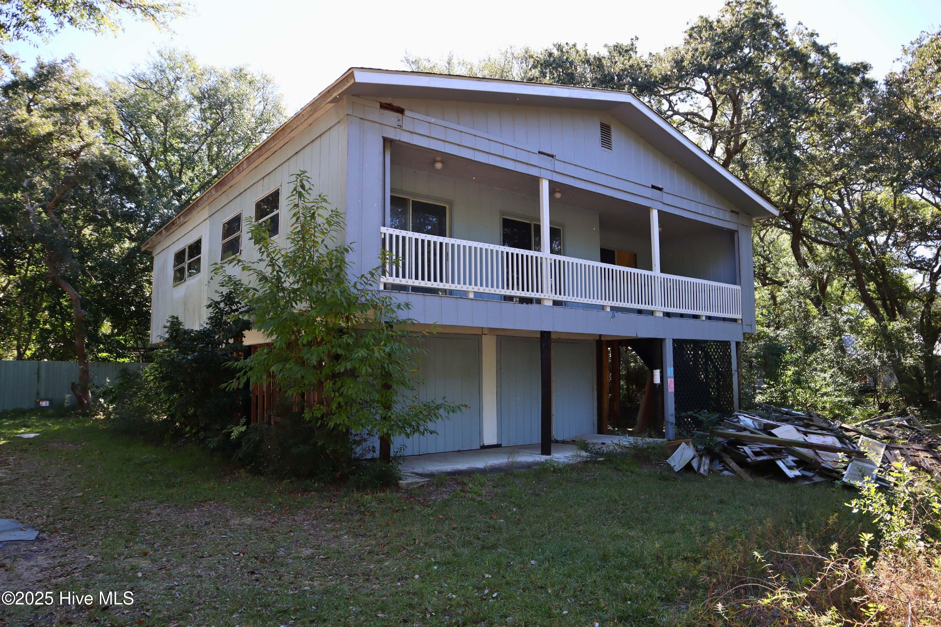 116 SW 6th Street, Oak Island