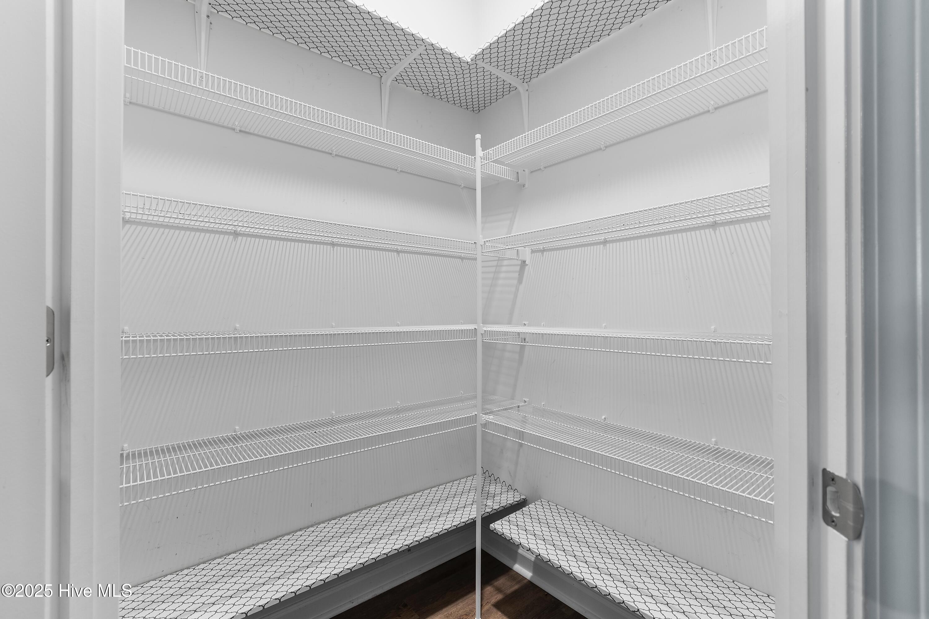 1724 Culdees Lane SE, Bolivia