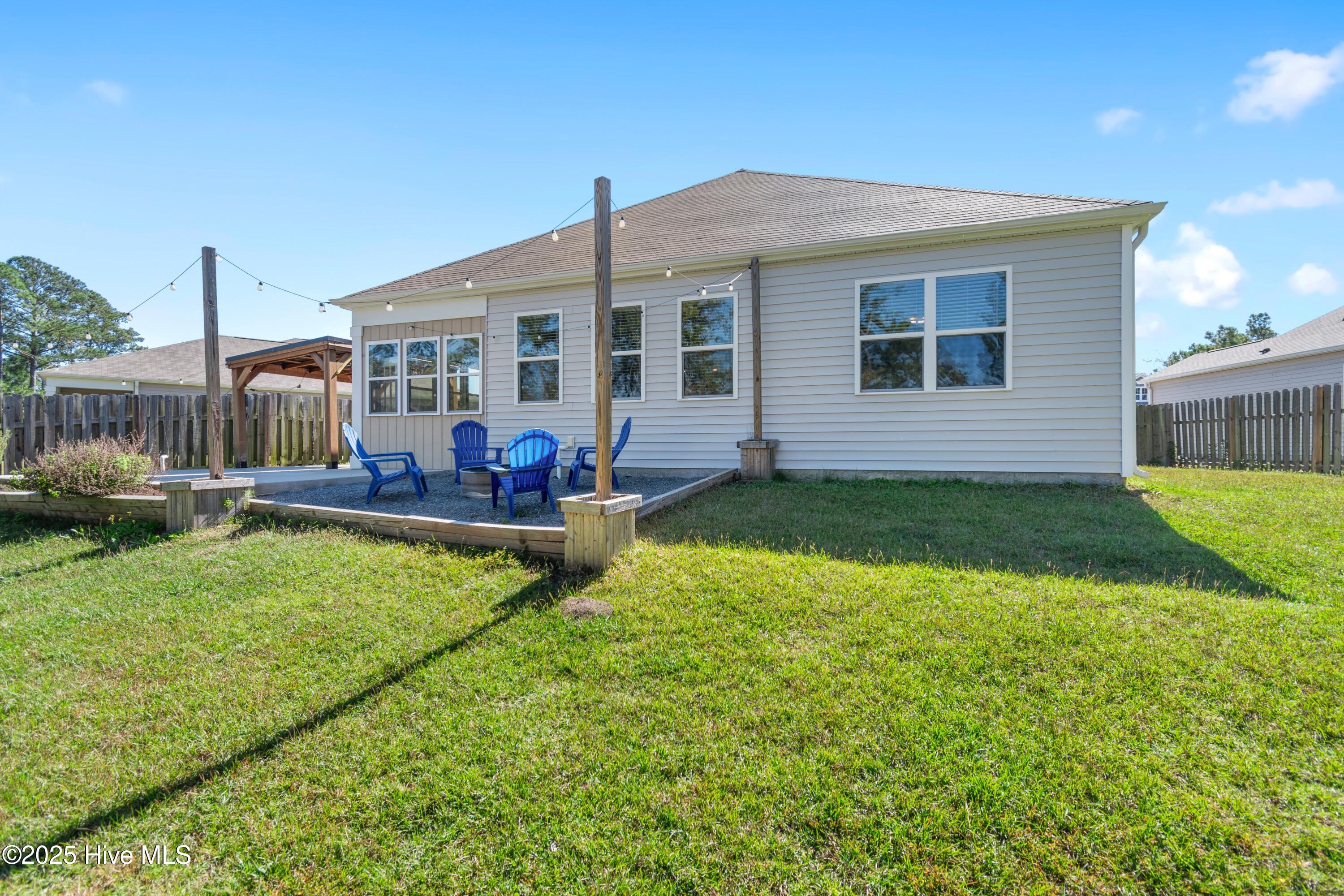 1724 Culdees Lane SE, Bolivia