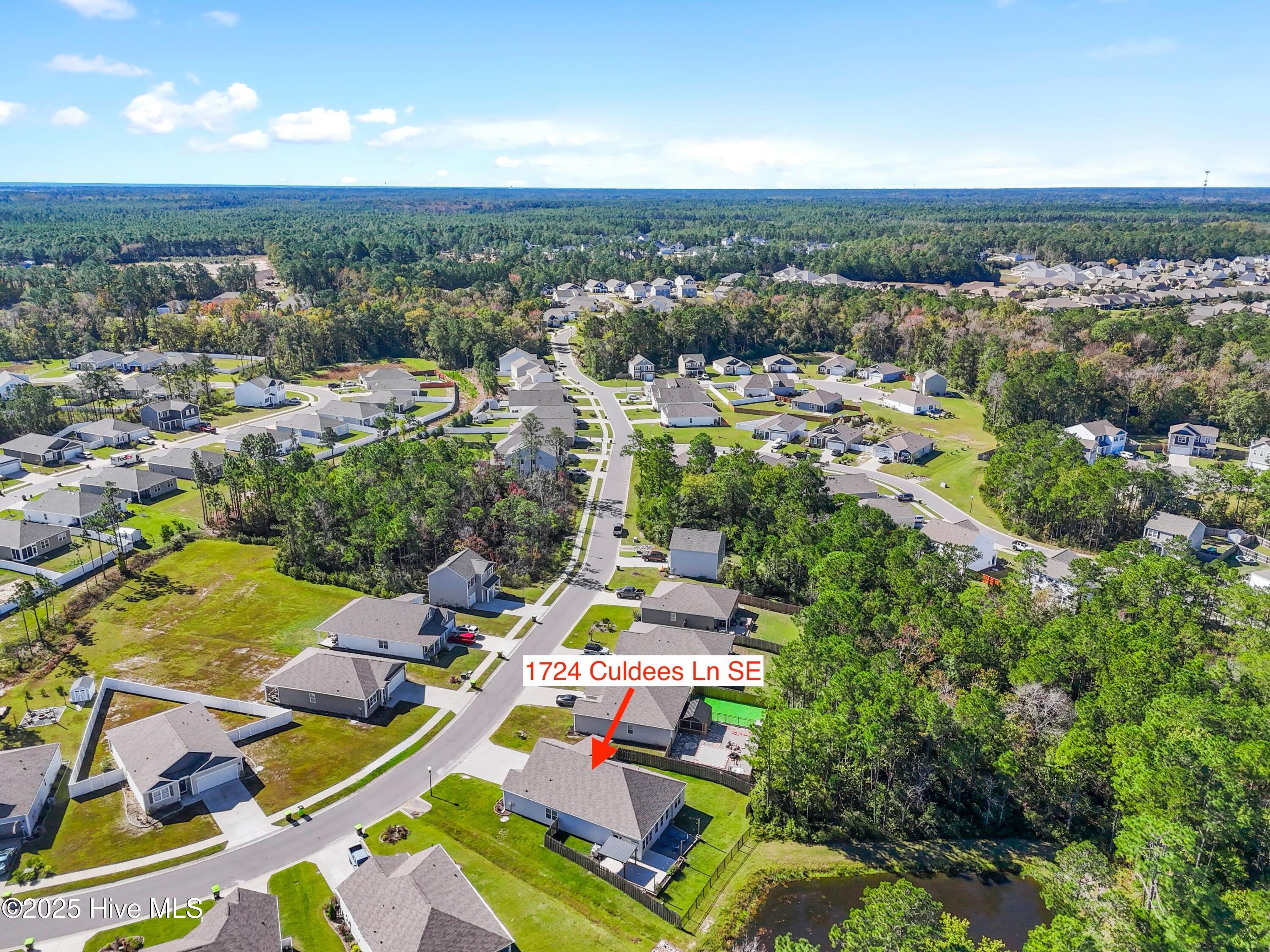 1724 Culdees Lane SE, Bolivia