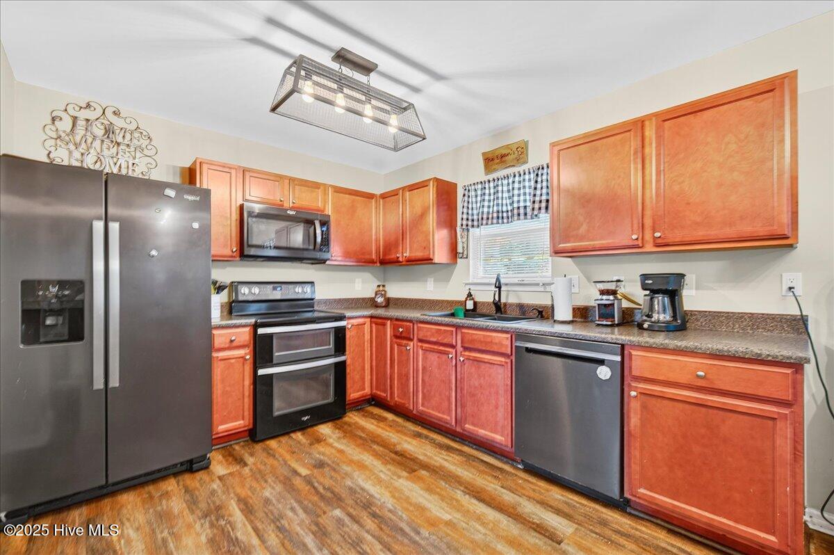 1432 Judith Drive SE, Bolivia