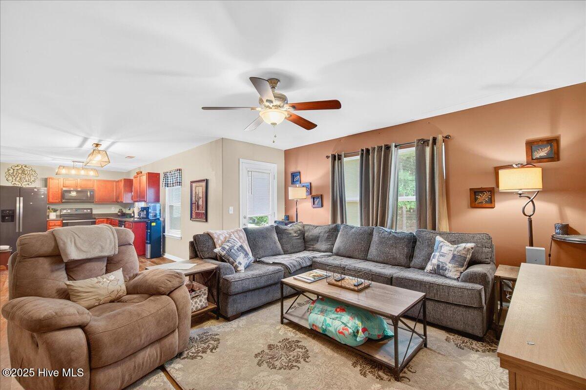 1432 Judith Drive SE, Bolivia