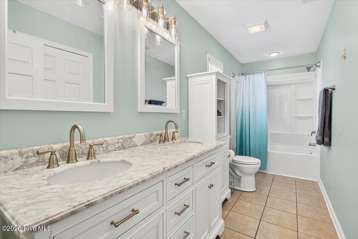 1105 W Oak Island Drive