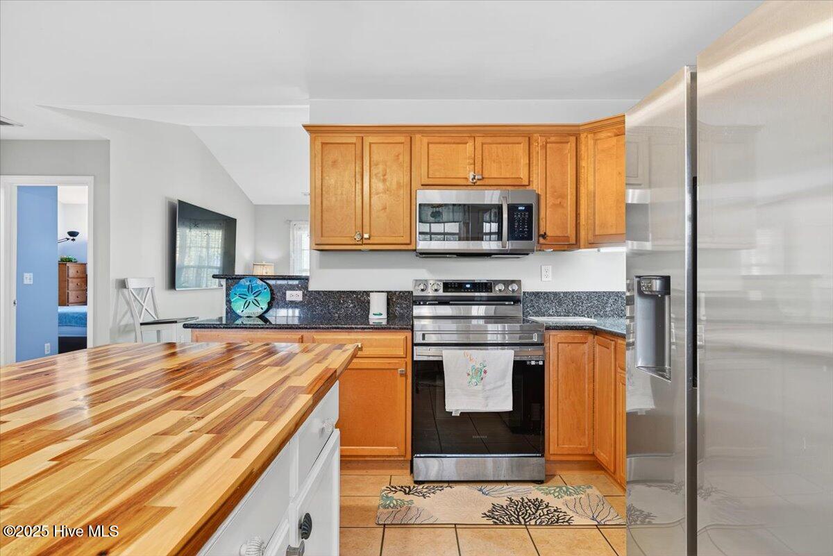 1105 W Oak Island Drive