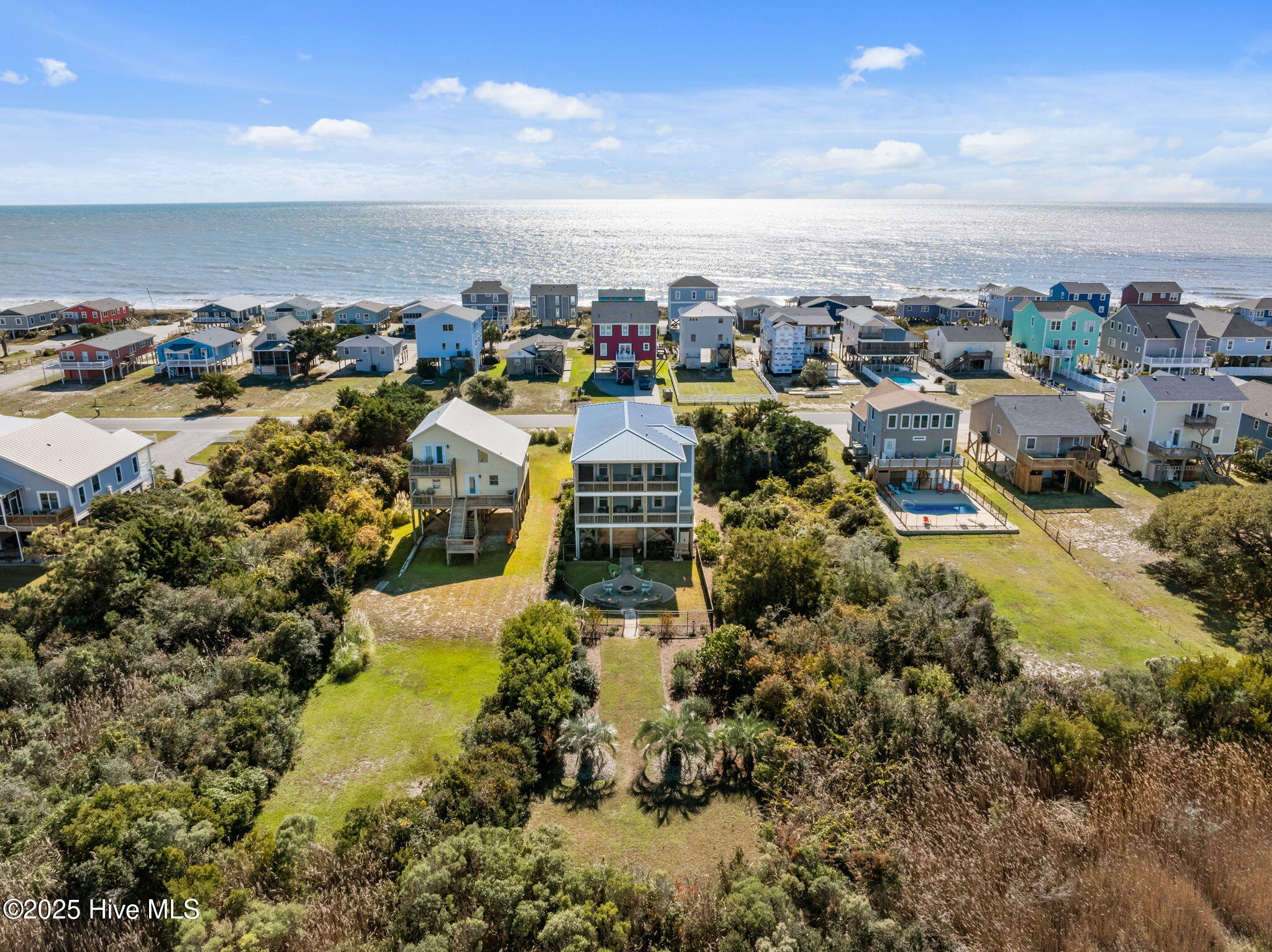 714 W Dolphin Drive
